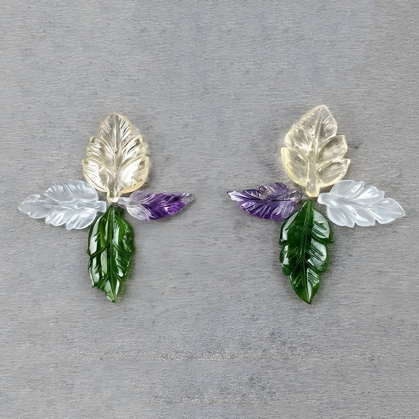 نحت أوراق الأكوامارين على الديوبسيد