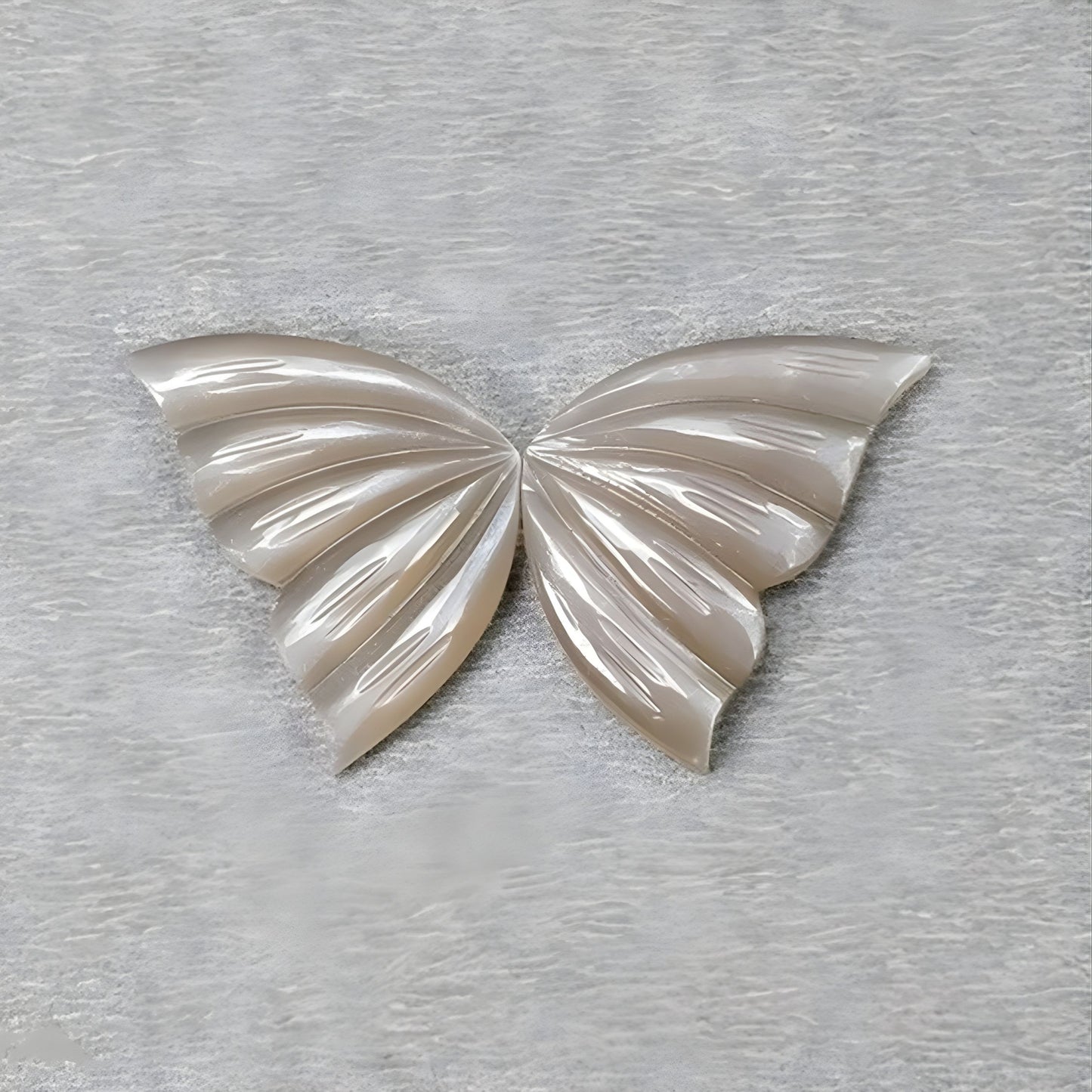 pietra di luna naturale non trattata