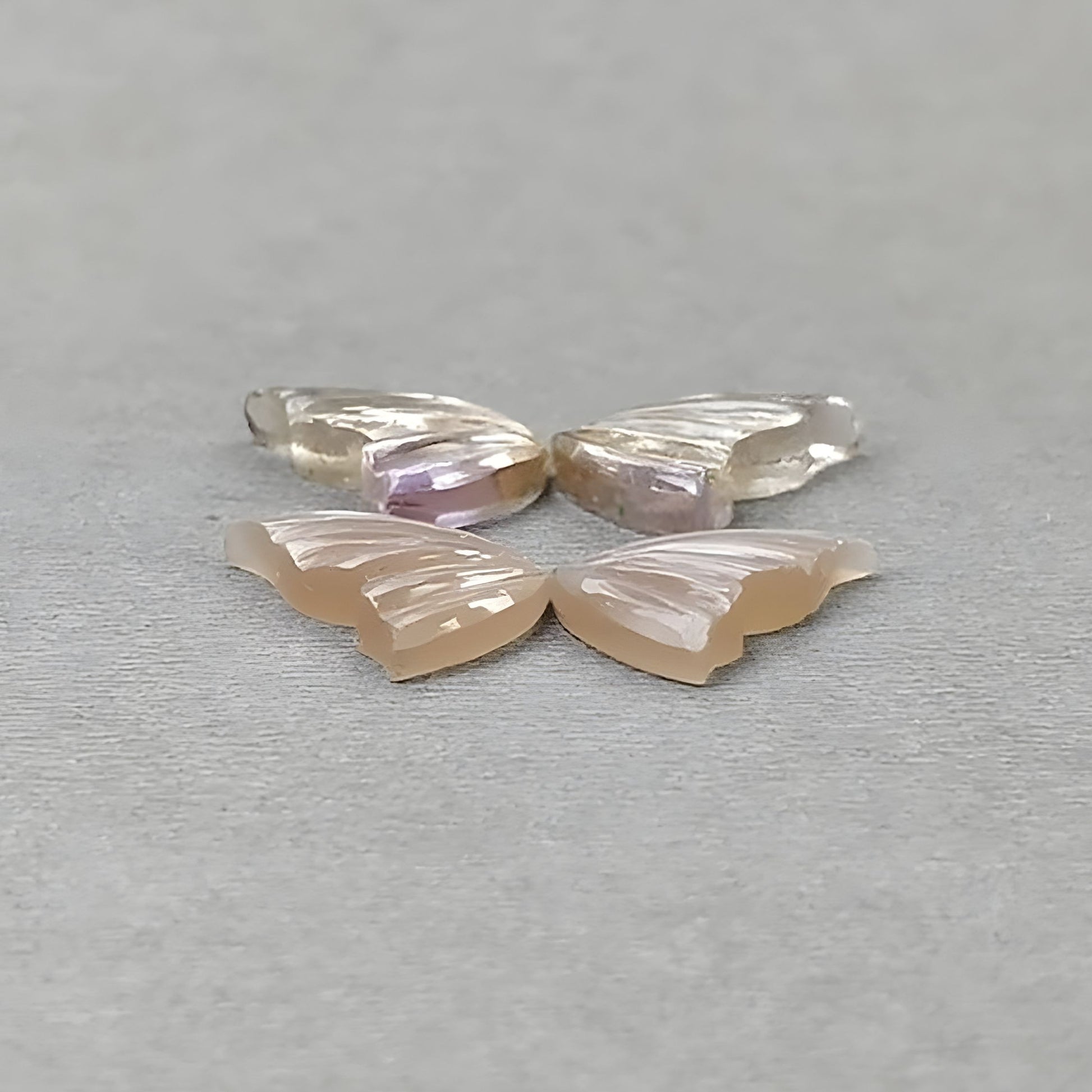 pierre de naissance de février