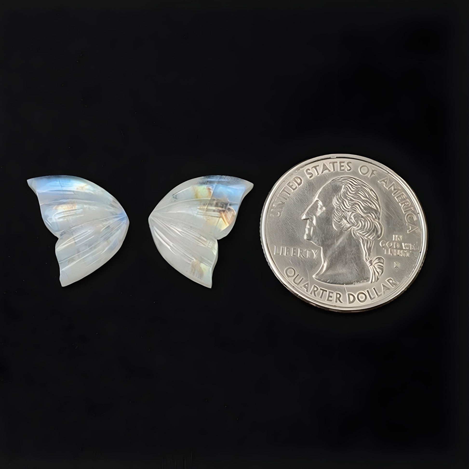 pietra di luna arcobaleno naturale per gioielli