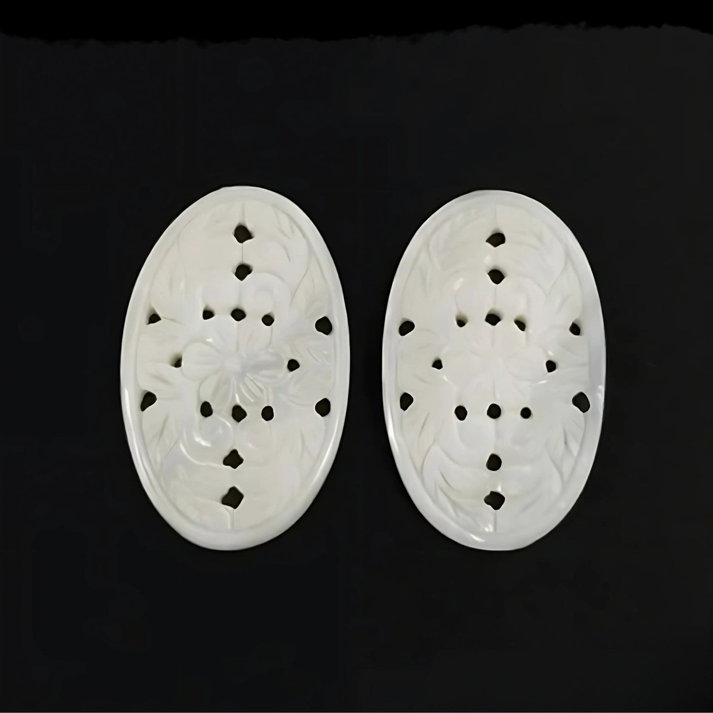 35.65cts Mother Of Pearl Gemstone Carving Natural Untreated White Oval 38*24mm Pair