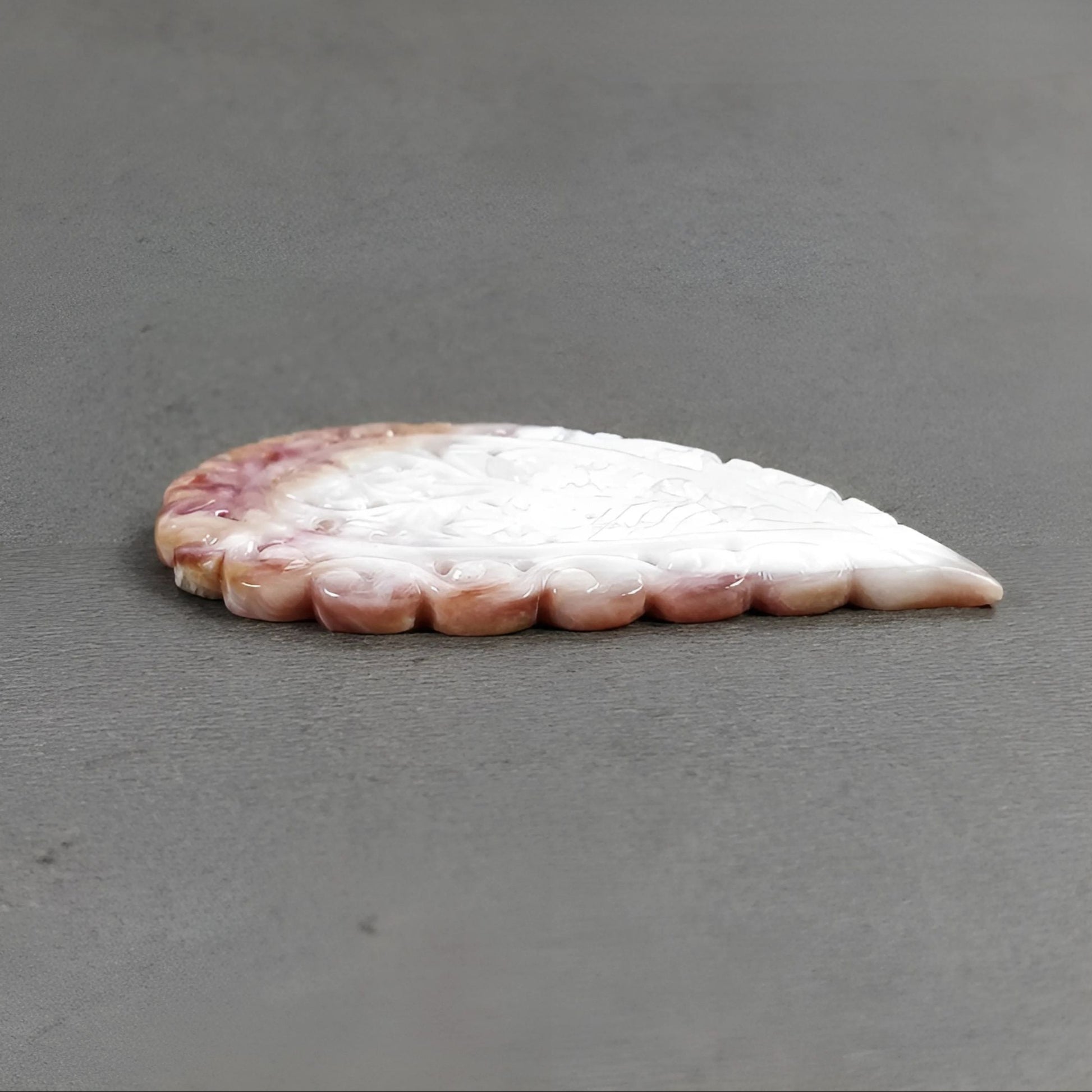 intaglio in madreperla