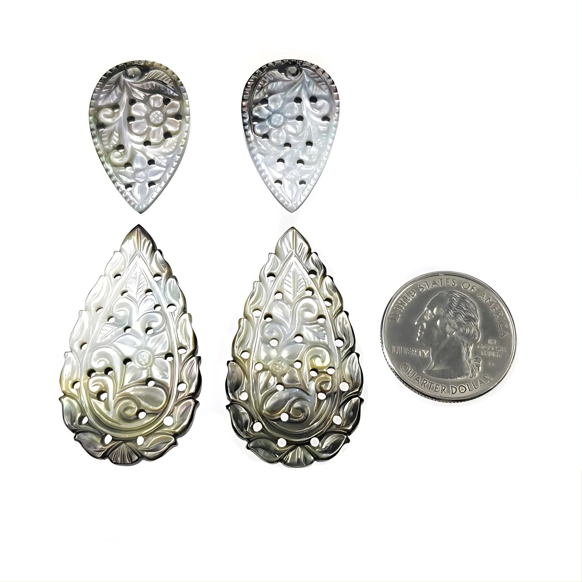 マザーオブパールの洋ナシ型彫刻