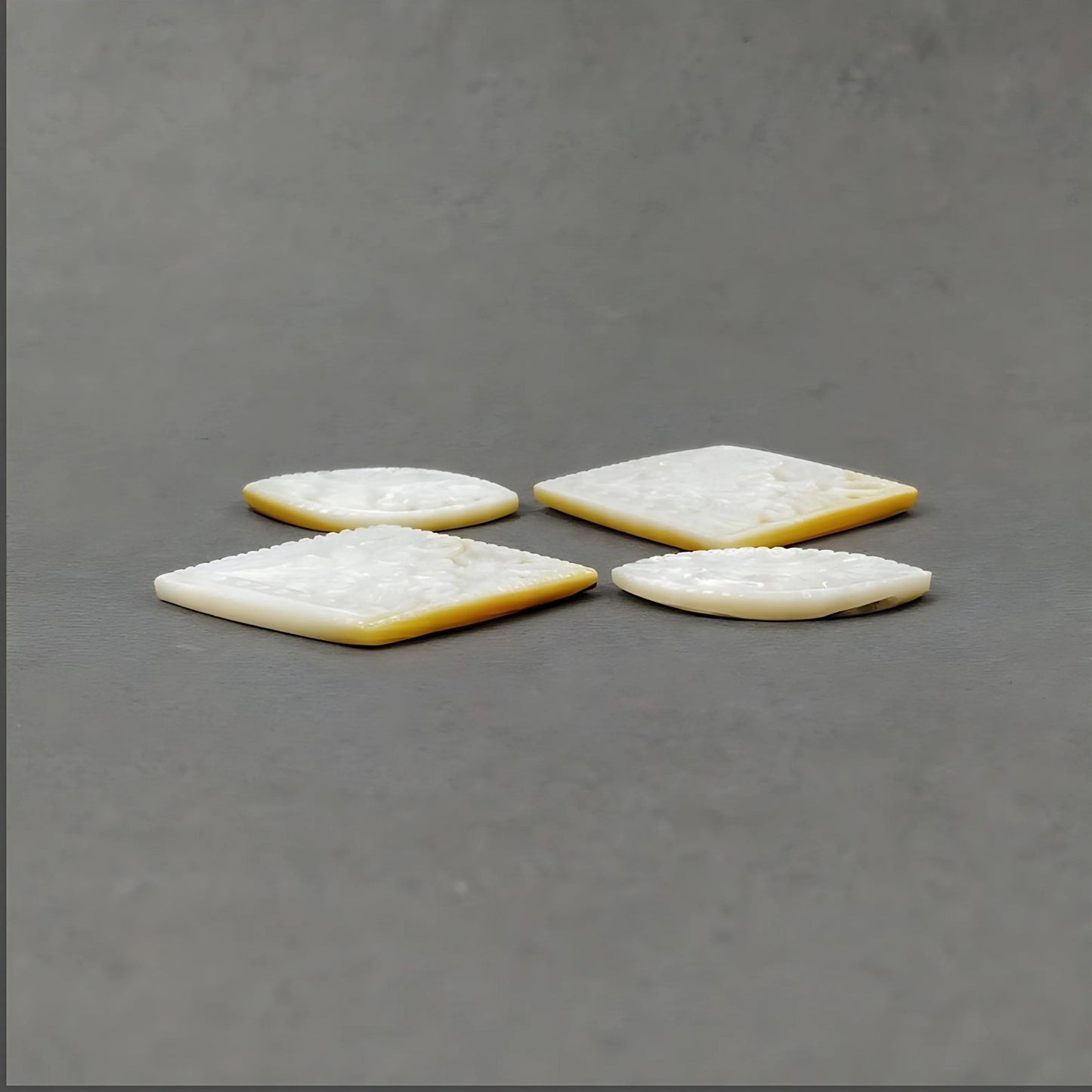 جوهرة يونيو