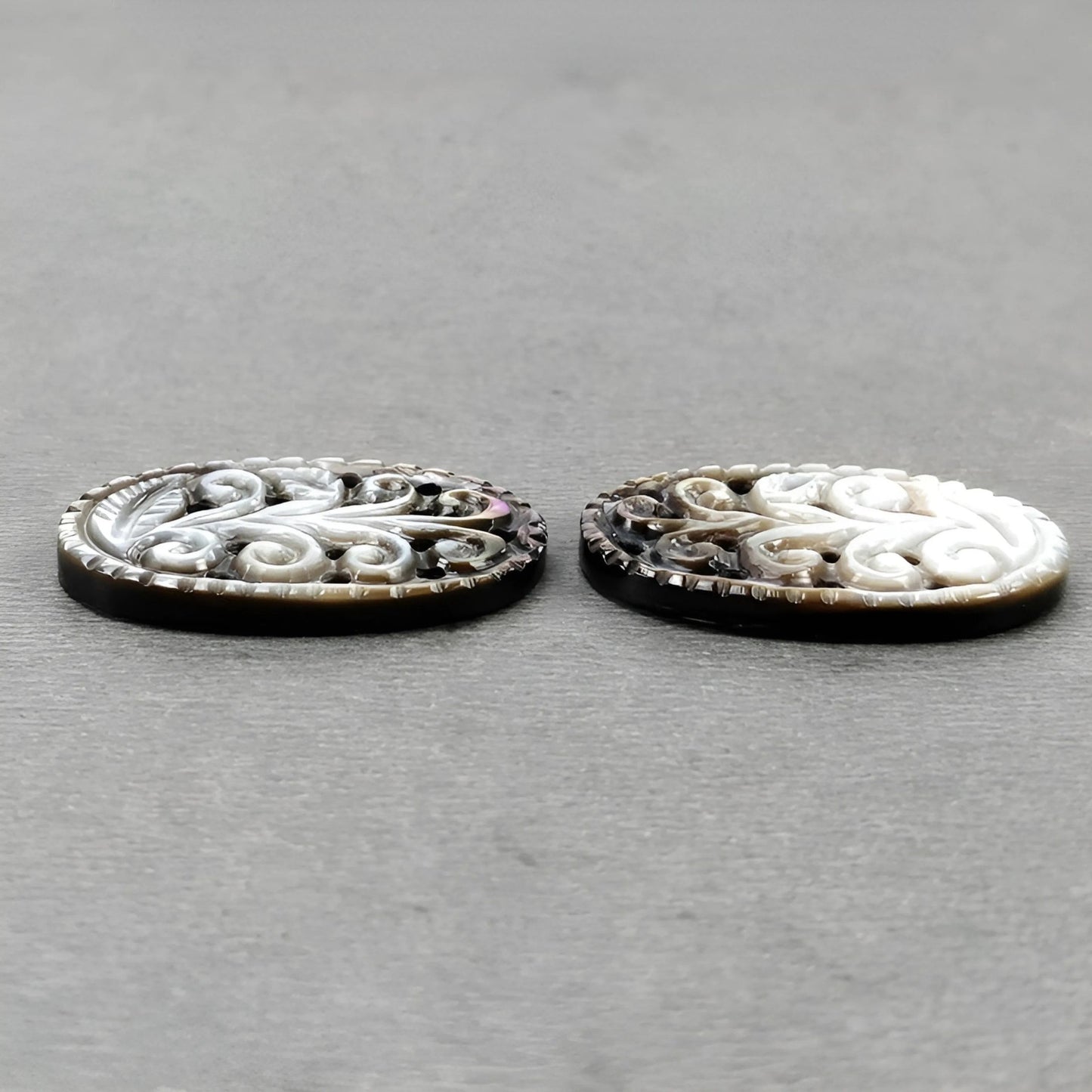 19.75cts Mother Of Pearl Gemstone Carving Natural Untreated Black Oval Shape 25*16mm Pair