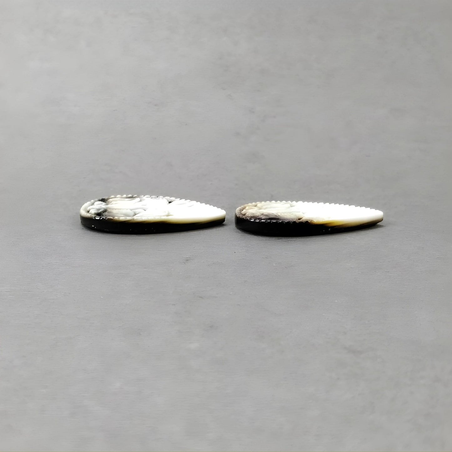 31.85cts Mother Of Pearl Gemstone Carving Natural Untreated White Pear Shape 30.5mm pair