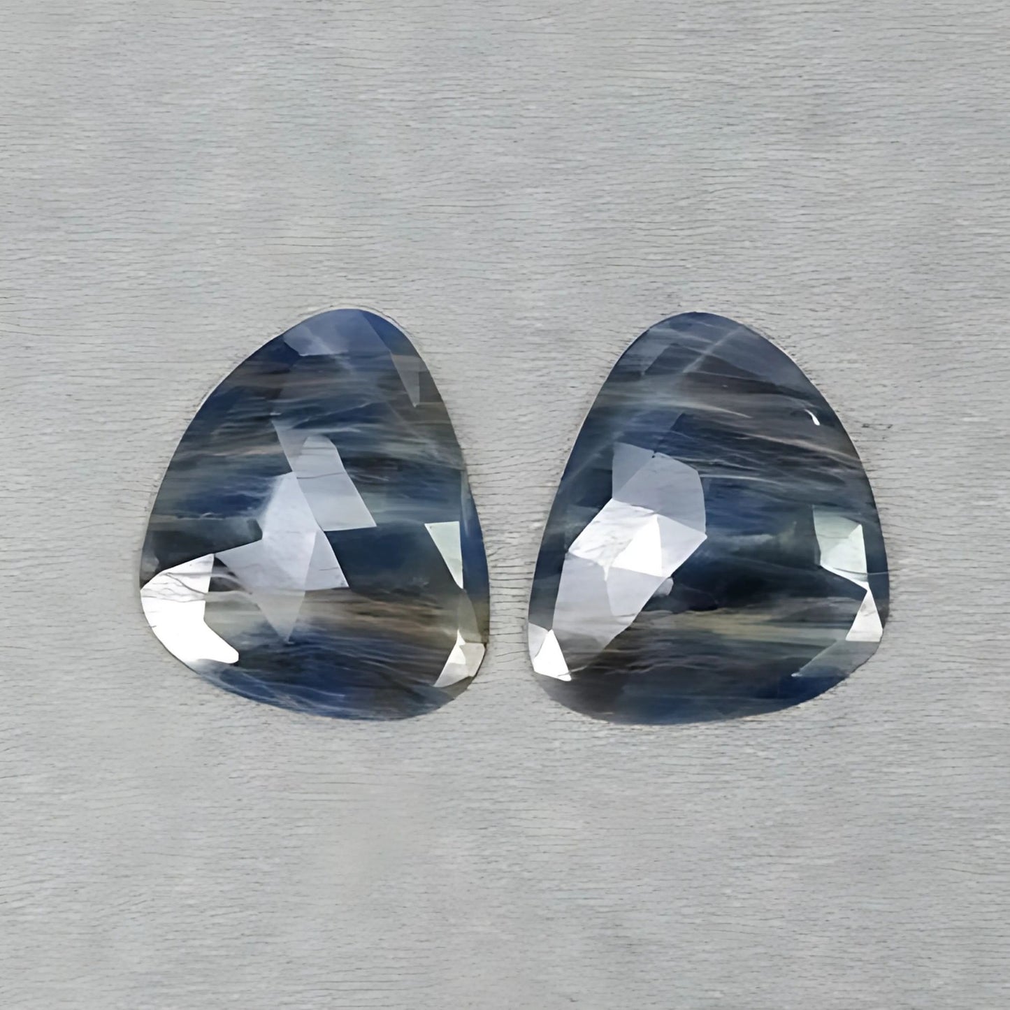 フラットバックマルチサファイア