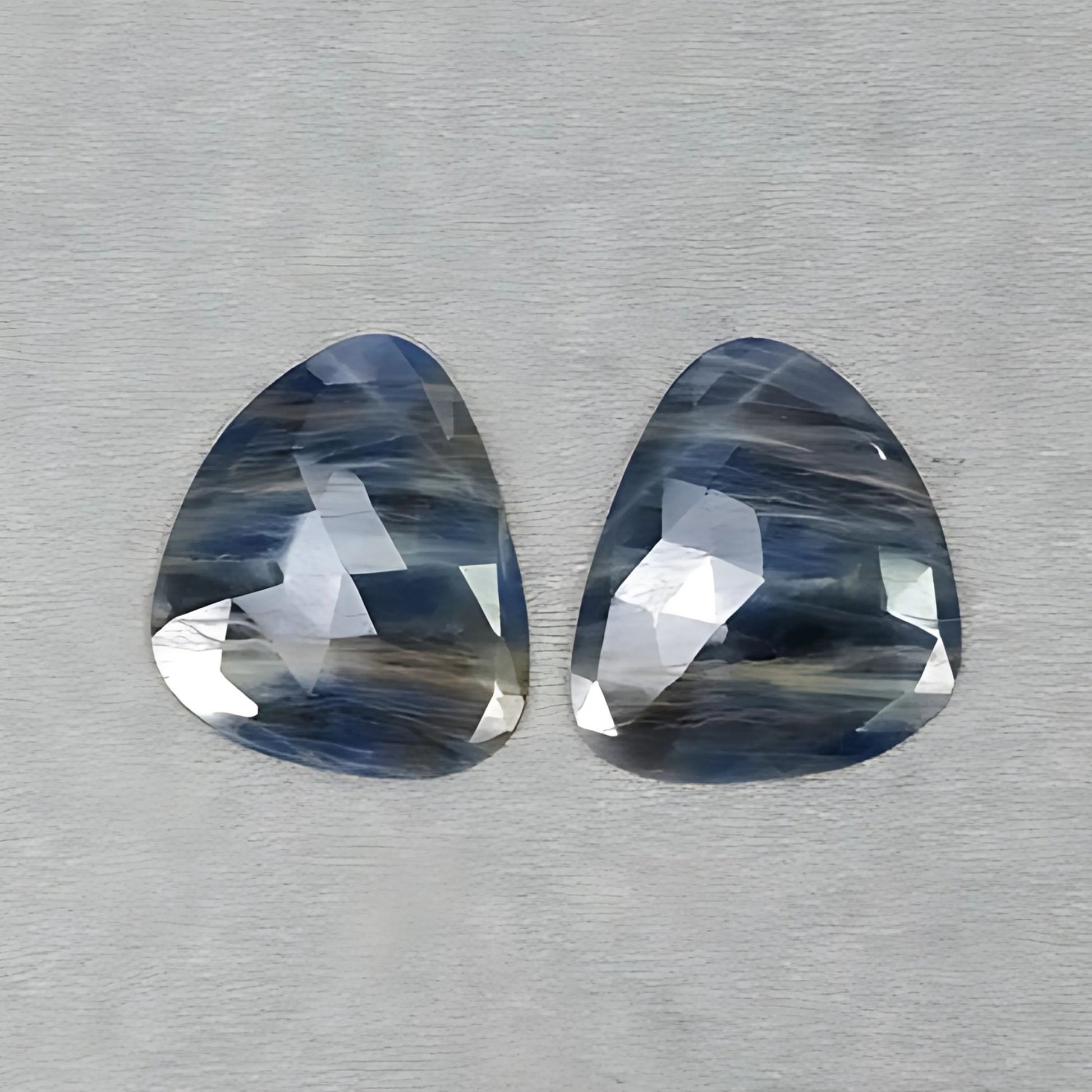 フラットバックマルチサファイア