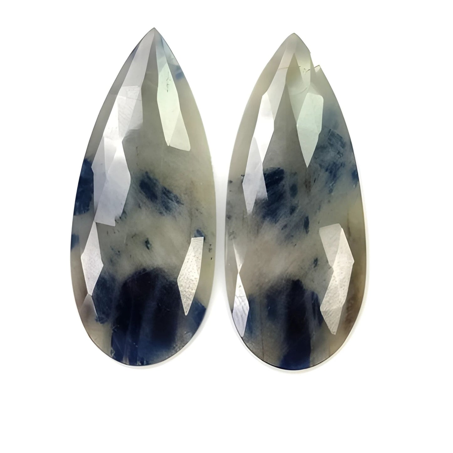 شكل الكمثرى متعدد الياقوت