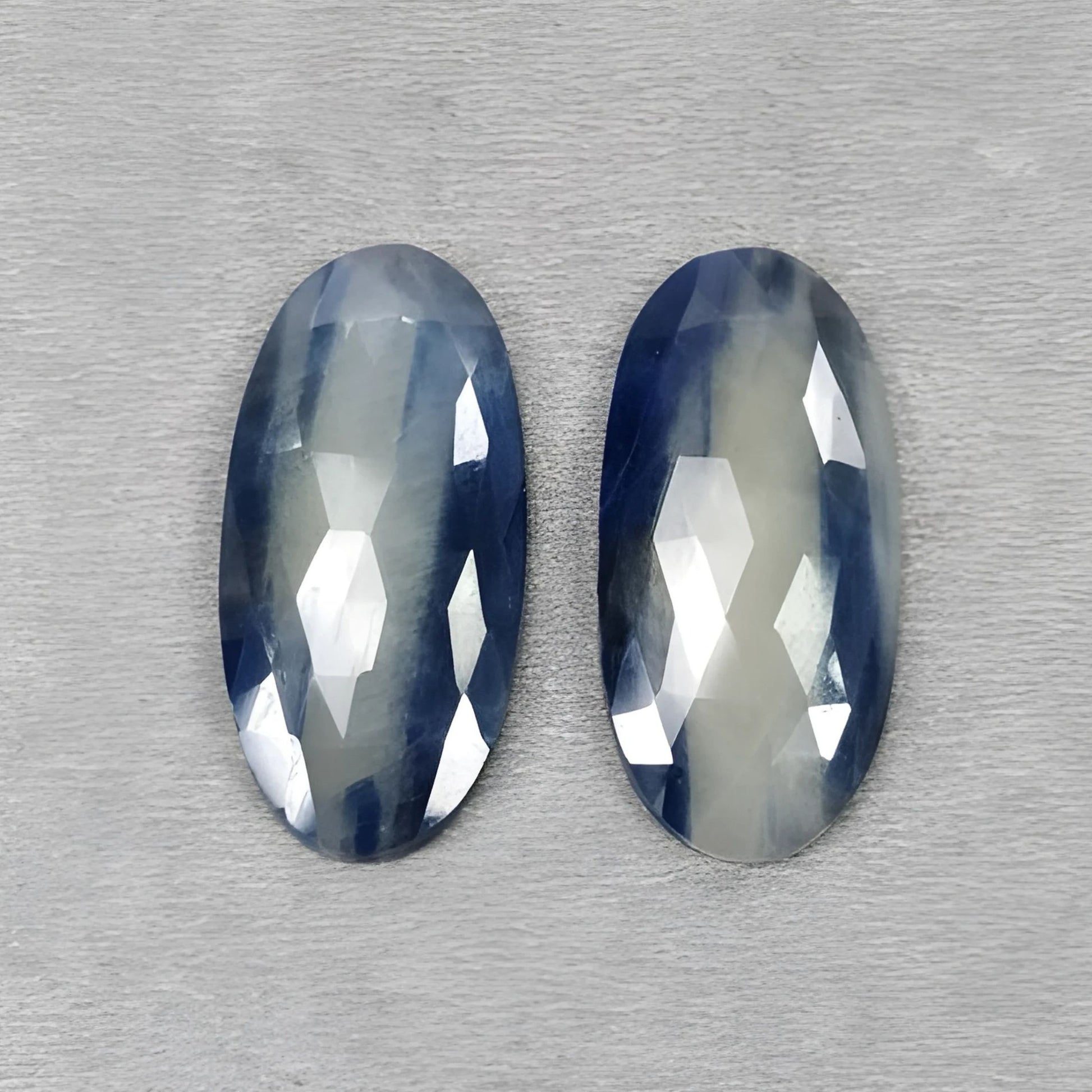 Ovaler Multi-Saphir-Schliff