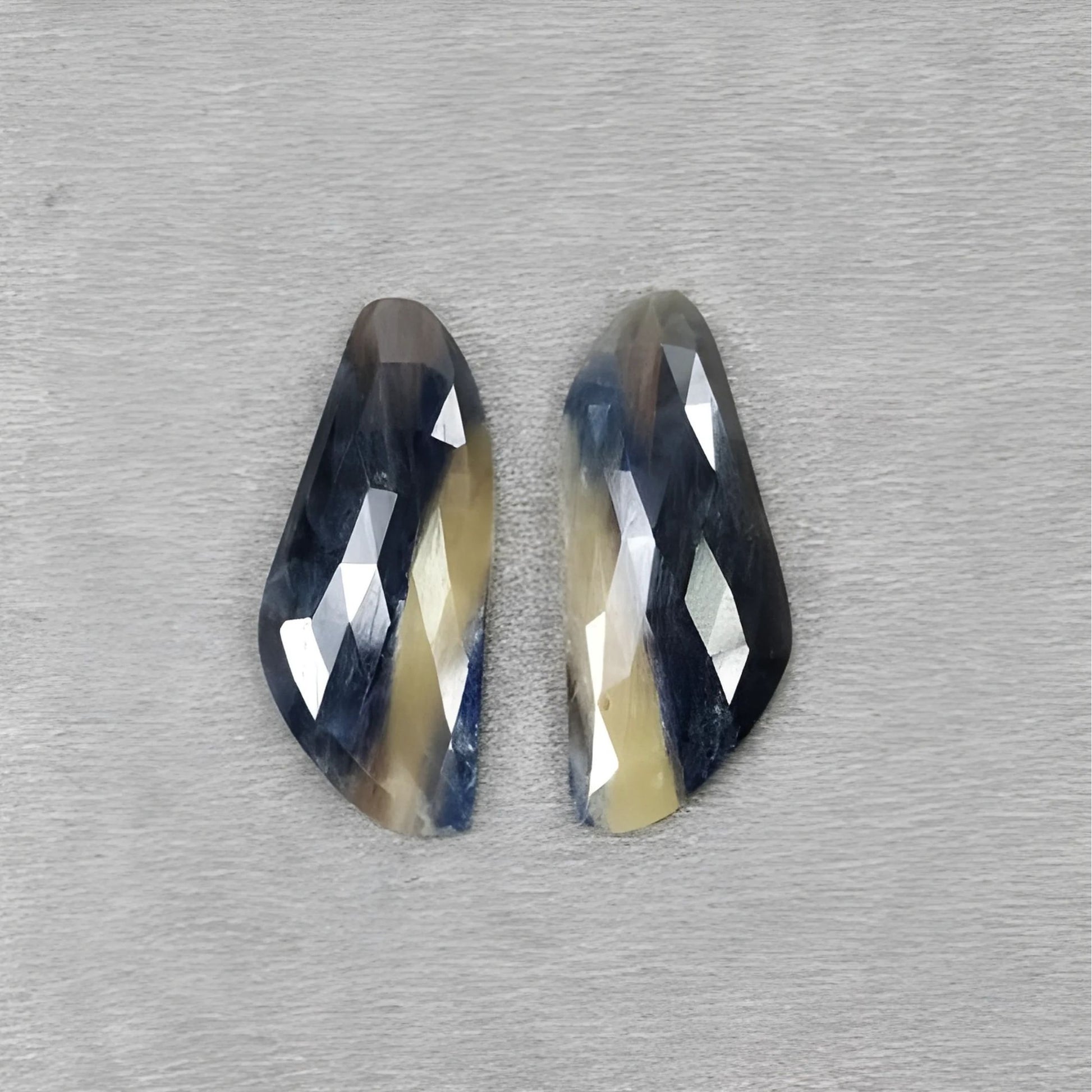 Pietra preziosa naturale multi zaffiro