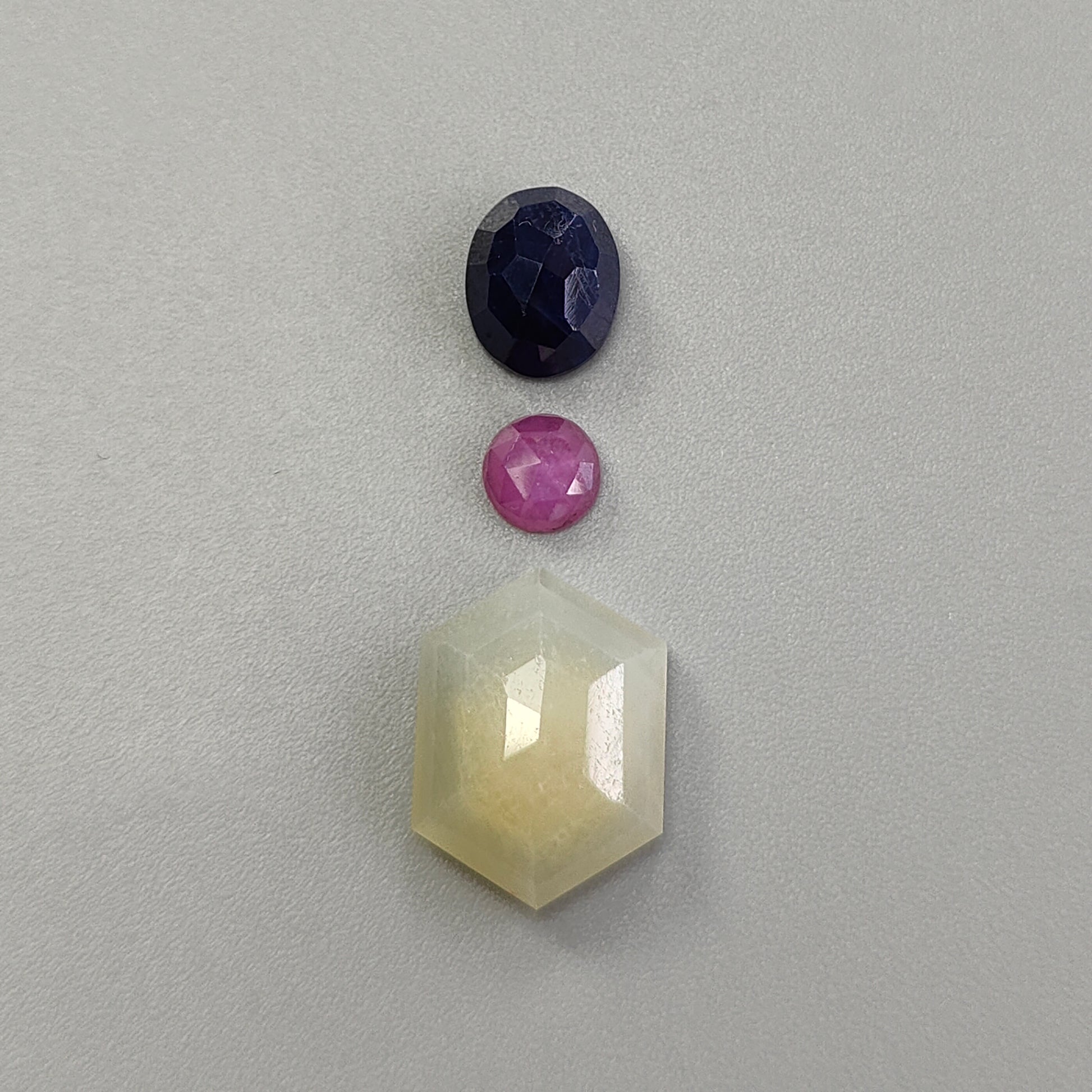 Zafiro multicolor para joyería