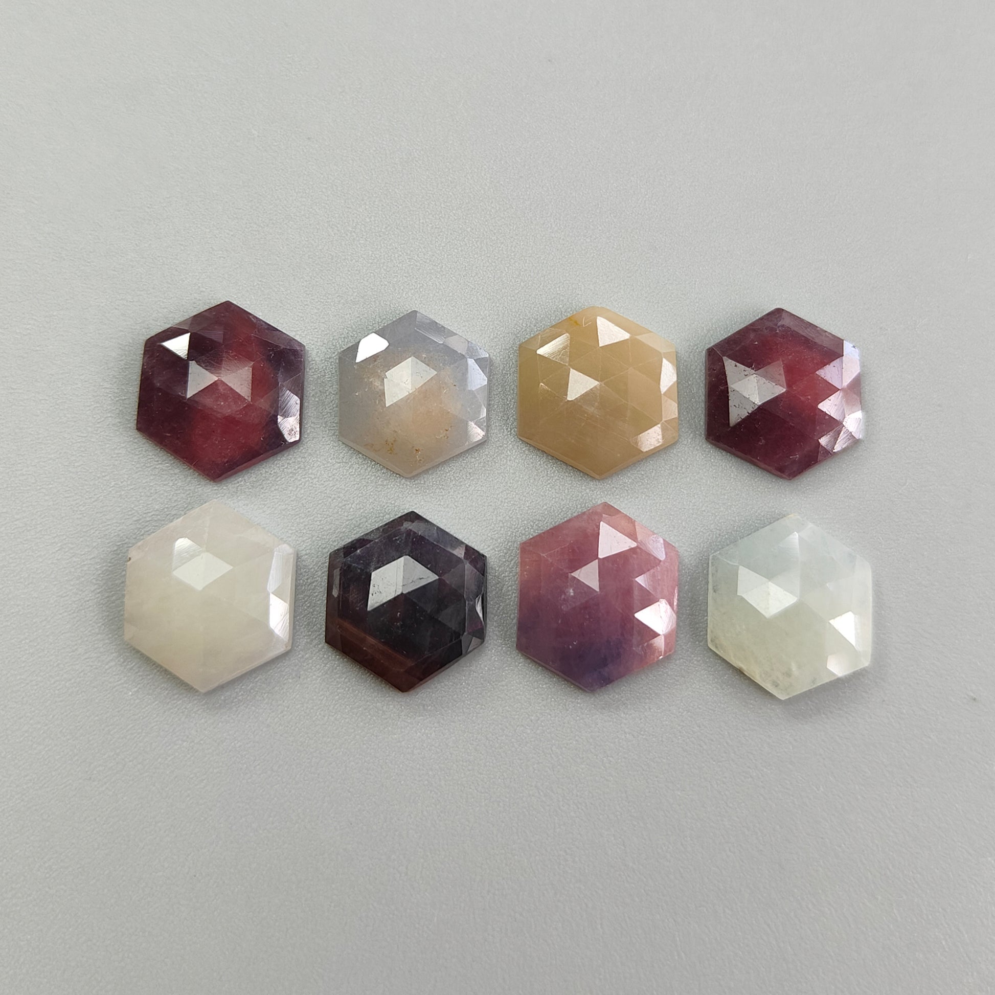 多色蓝宝石珠宝