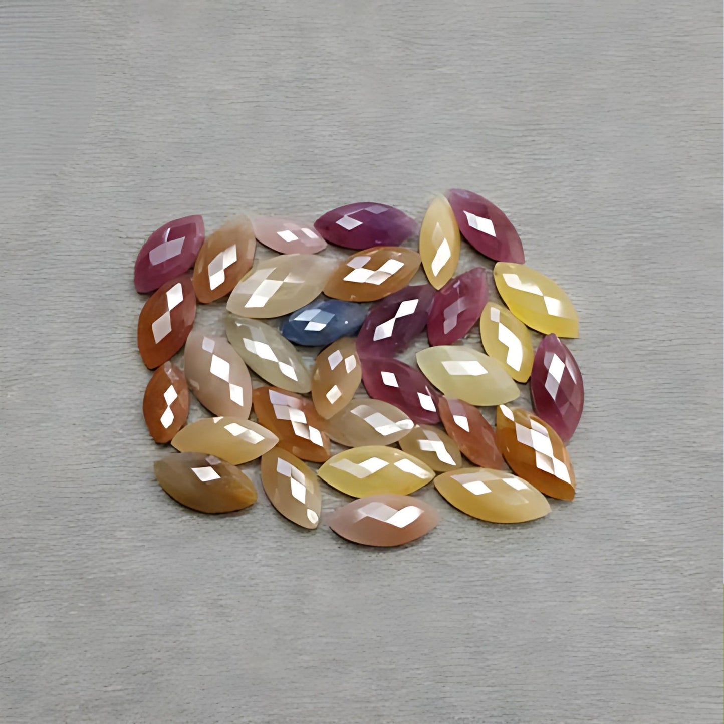 شكل ماركيز متعدد الياقوت