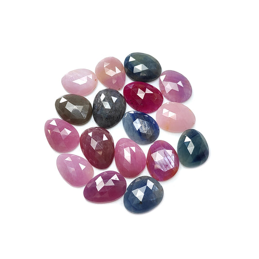 Facettierter Multi-Saphir-Edelstein