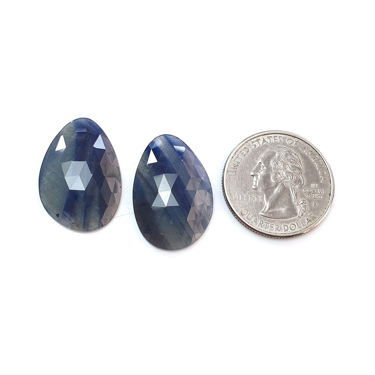 Zweifarbiger Fantasie-Saphir