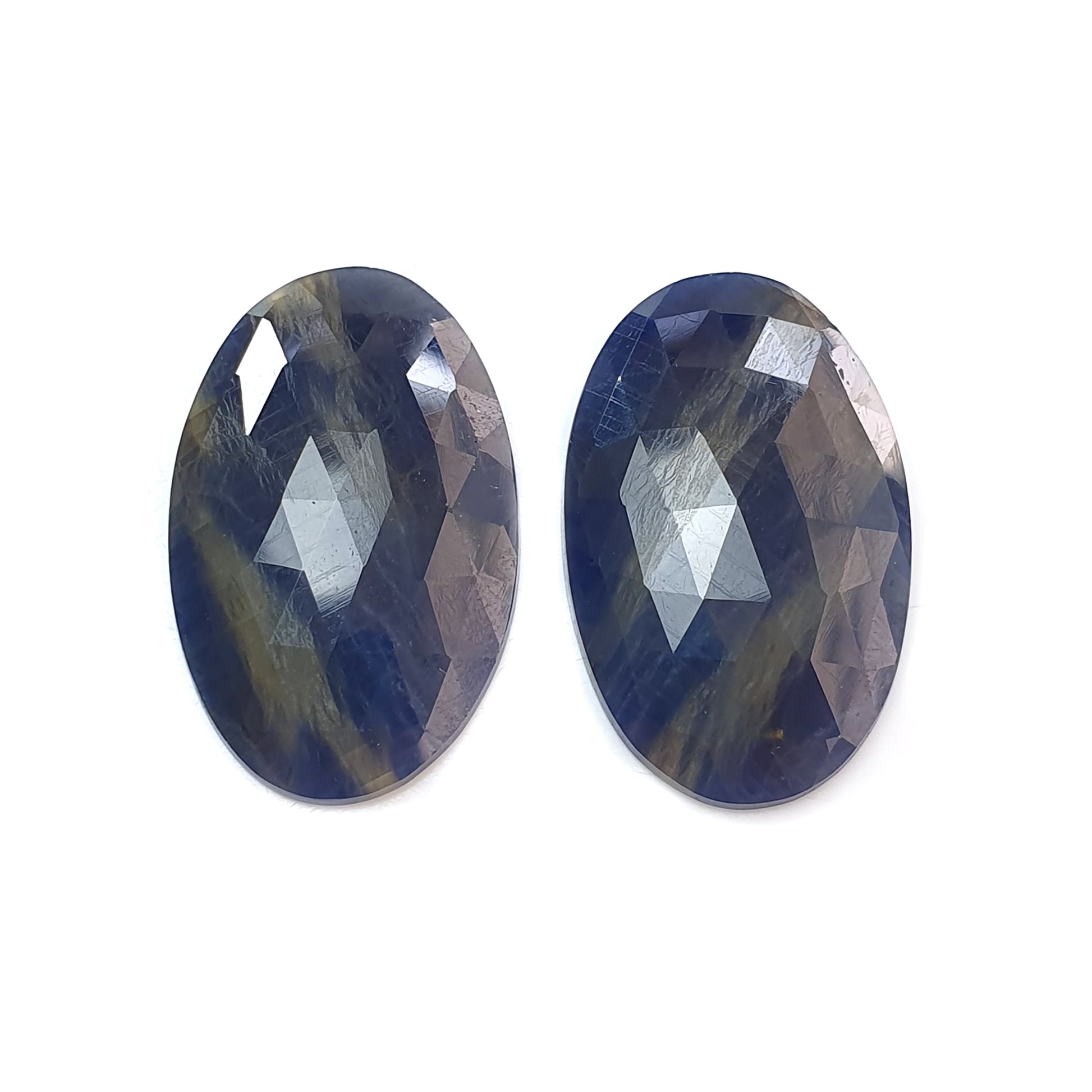 Pietra preziosa di zaffiro naturale