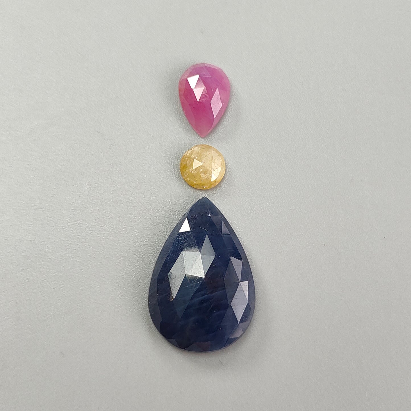 Mehrfarbiger Saphir für Schmuck