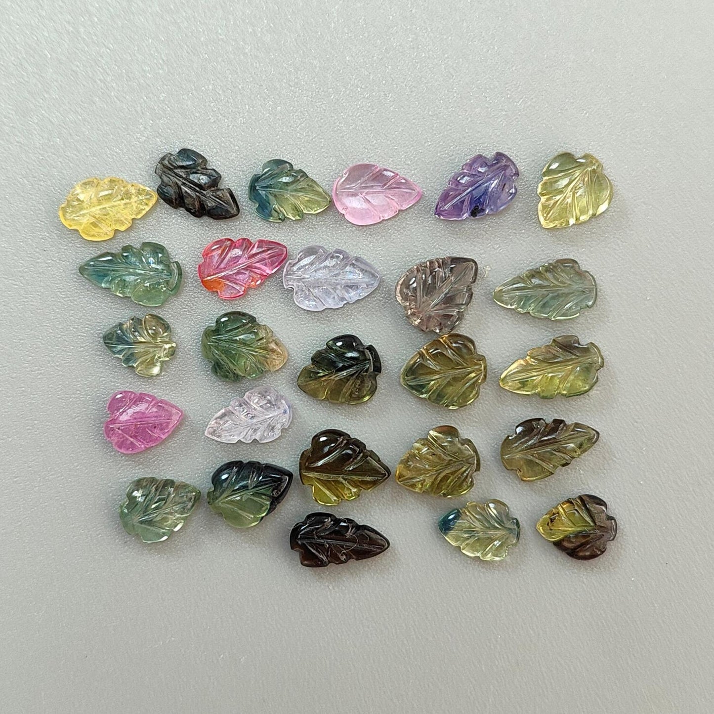 Multi Sapphire Gemstone Carving: 25.00cts Natural Untreated Burmese Sapphire Hand Carved Leaves 7*5mm - 9*6mm 26pcs Lot for Jewelry