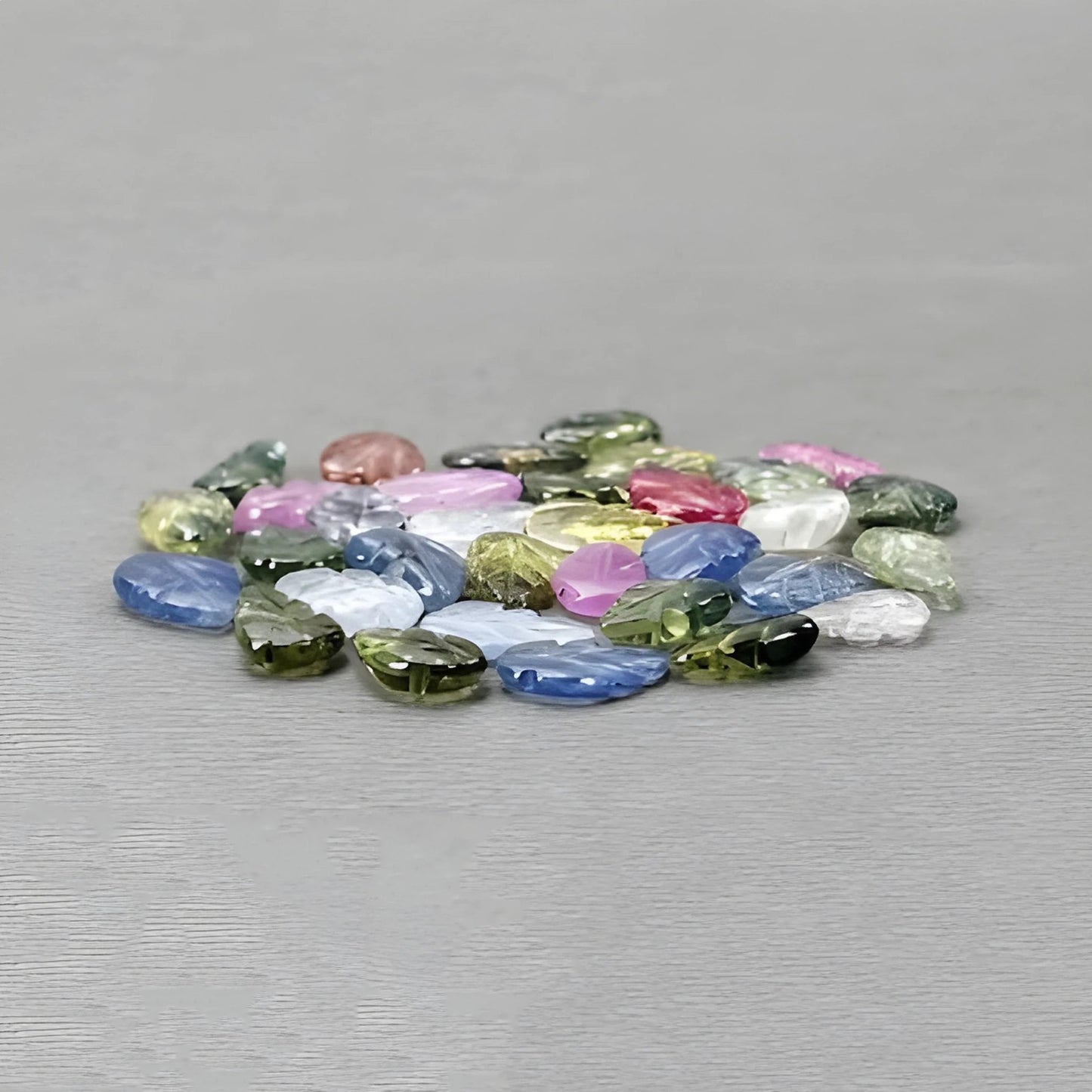 sculpture de saphir naturel