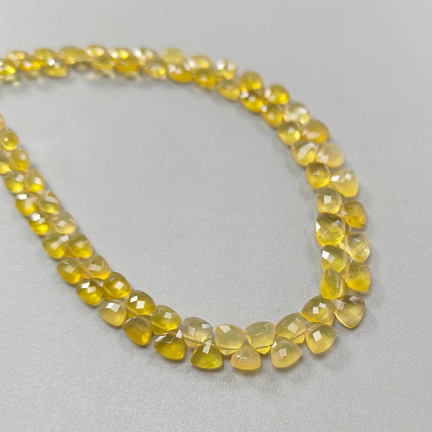 Yellow Opal Faceted Loose Beads: 27.00cts Natural Untreated Opal Gemstone Trillion Shape Both Side Cut Beads 4mm - 7mm 9" Strand