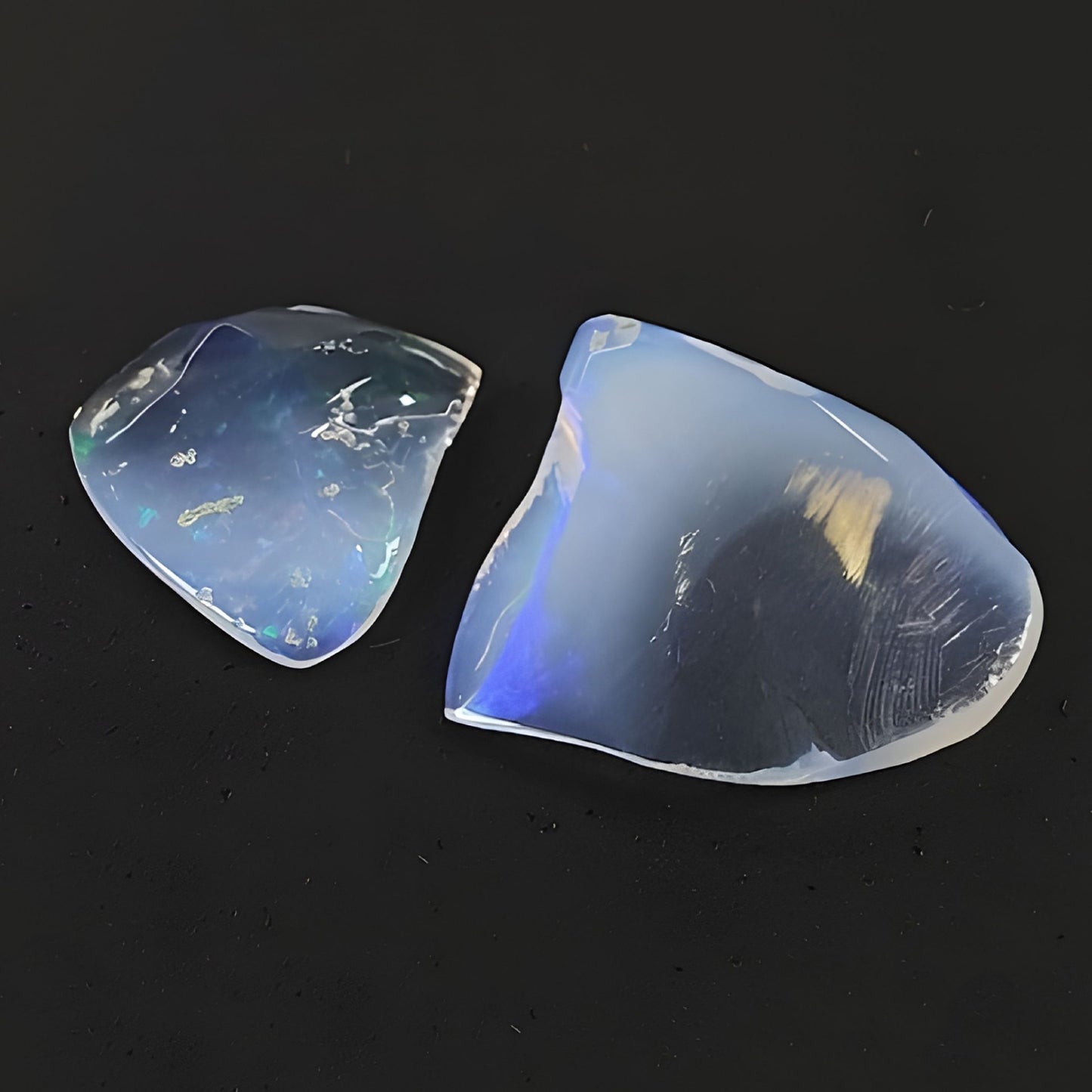 pietra preziosa naturale opale