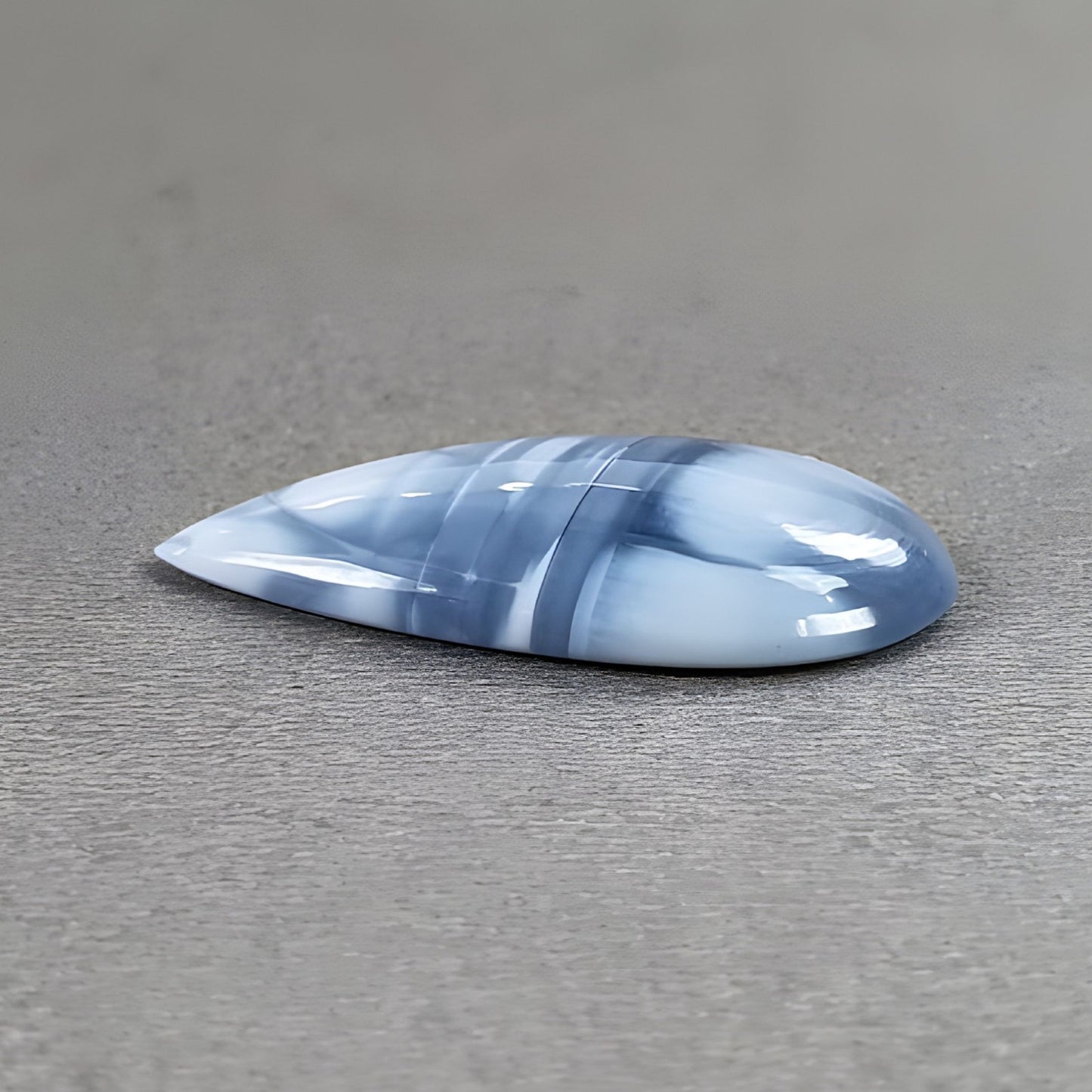 Opal-Edelstein-Cabochon