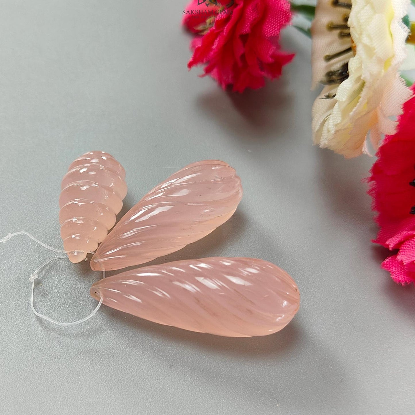 Peach Onyx Teardrops Carving: 68.70cts Natural Onyx Gemstone Hand Carved Drilled Beads 21mm - 33mm 3pcs Set