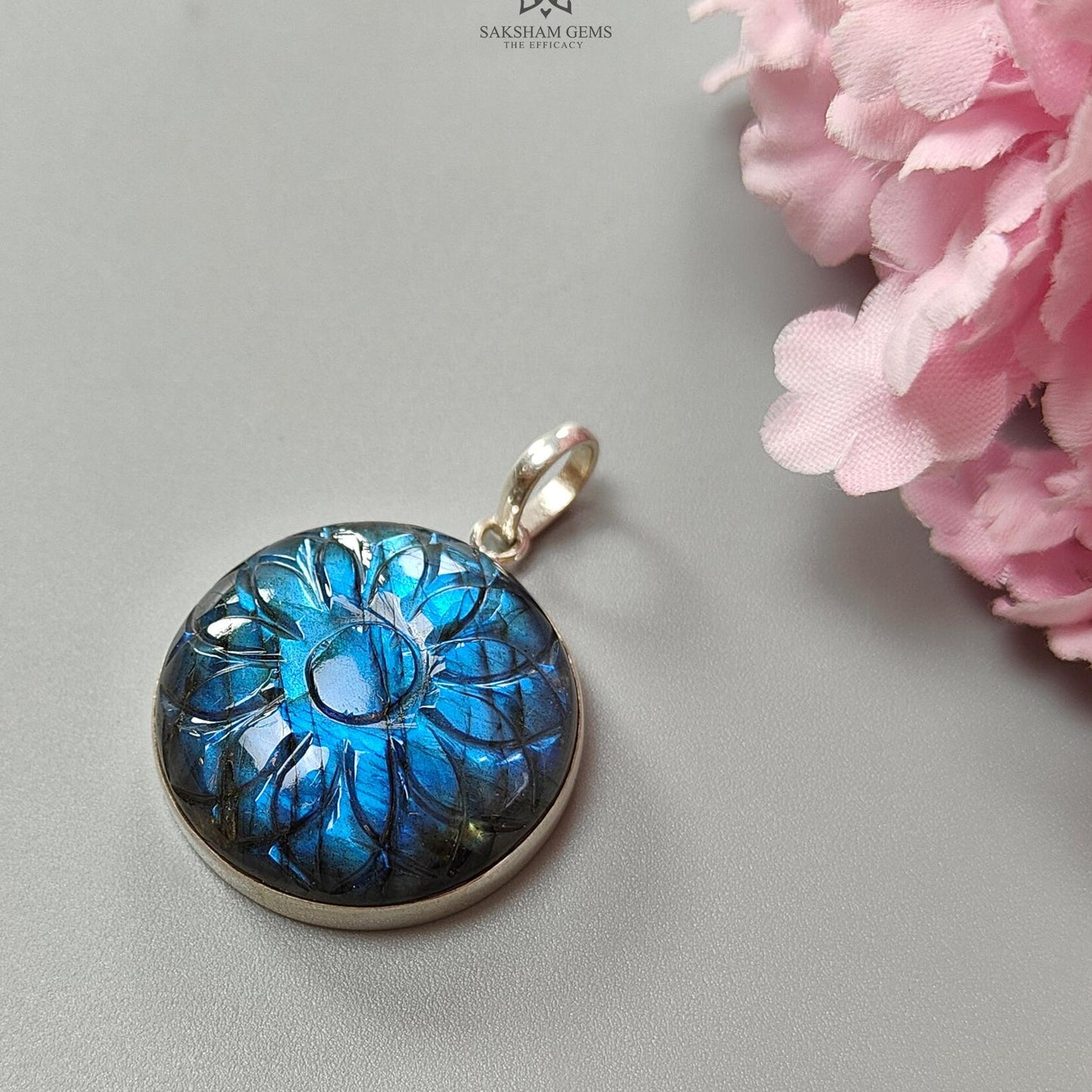 Blue Labradorite Silver Pendant: 16.37gms Natural Untreated Labradorite Round Carving 925 Sterling Silver Bezel Set Pendant 1.50"