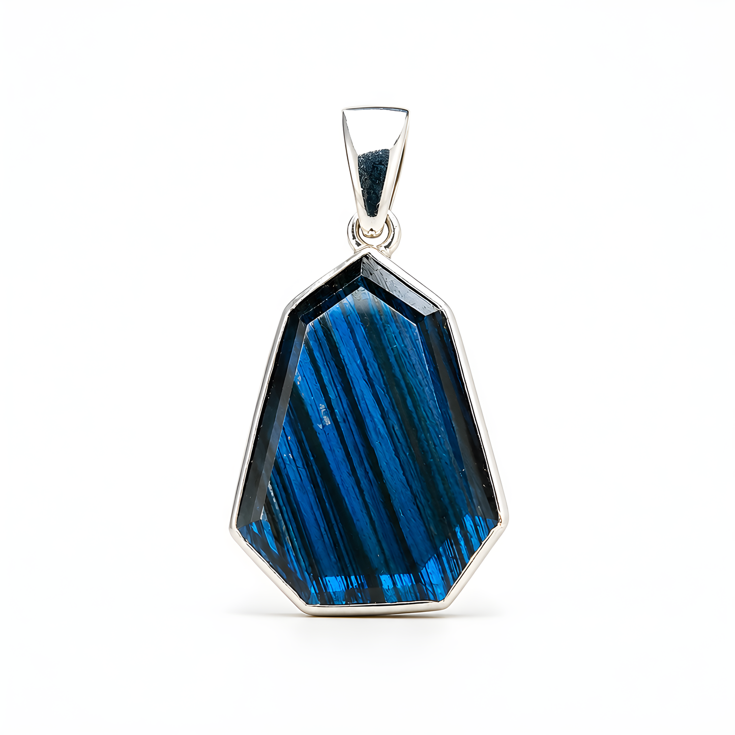 Labradorite Gemstone 925 Silver Pendant