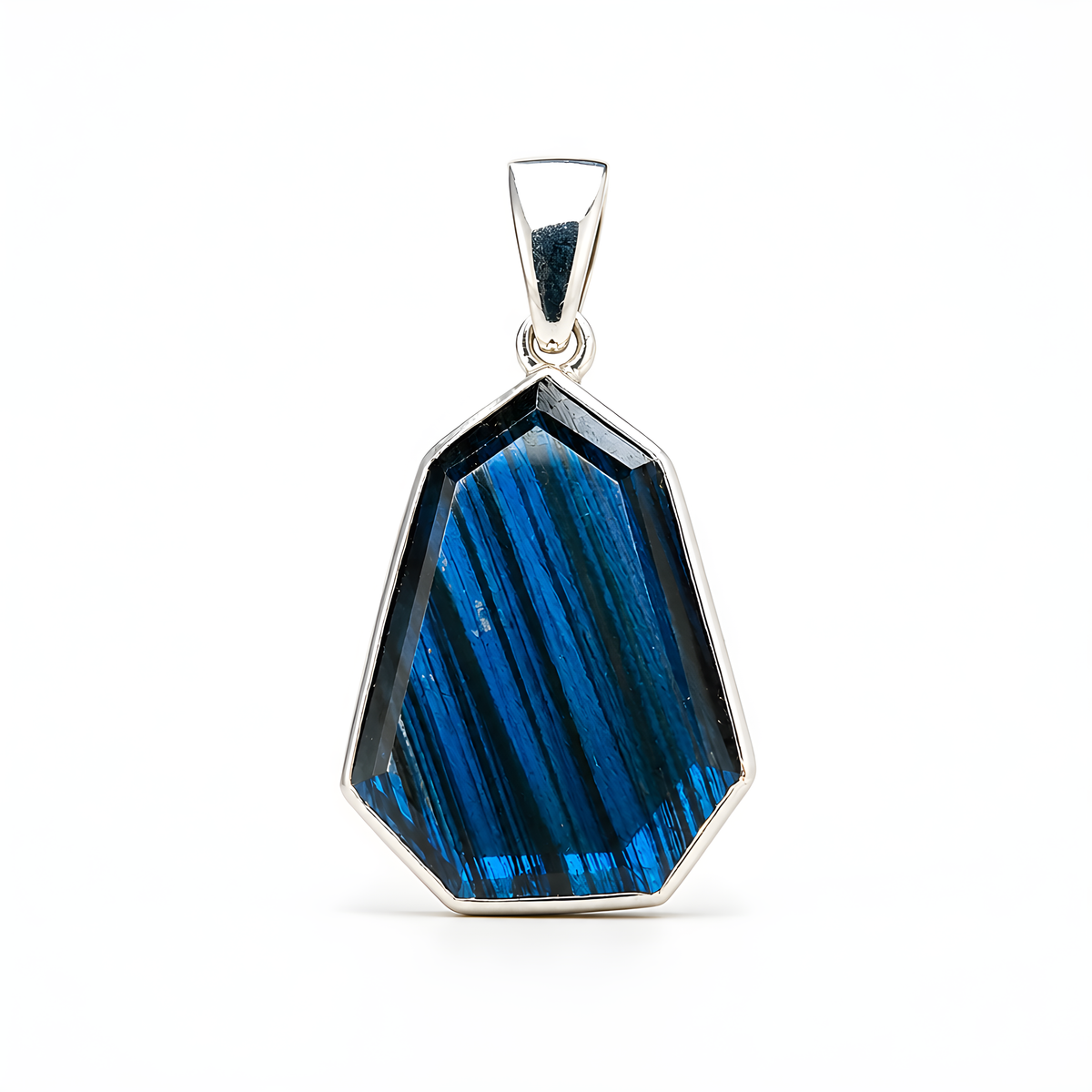 Labradorite Gemstone 925 Silver Pendant