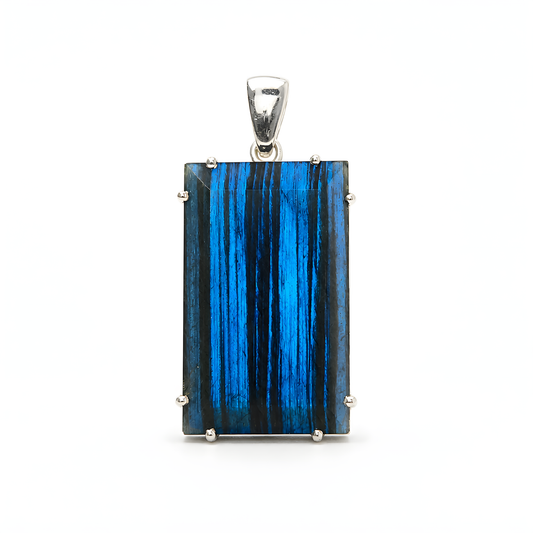 labradorite gemstone silver pendant