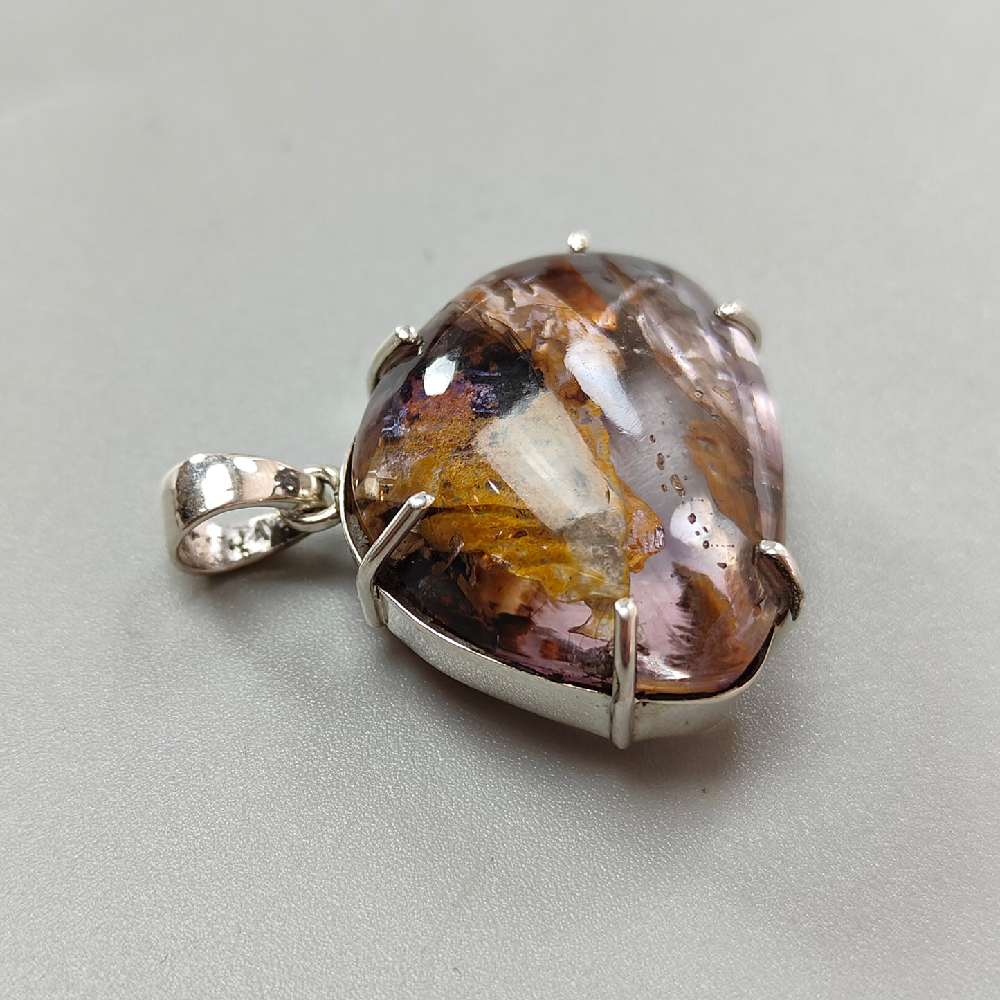 Pendent With BI-Color Pendent