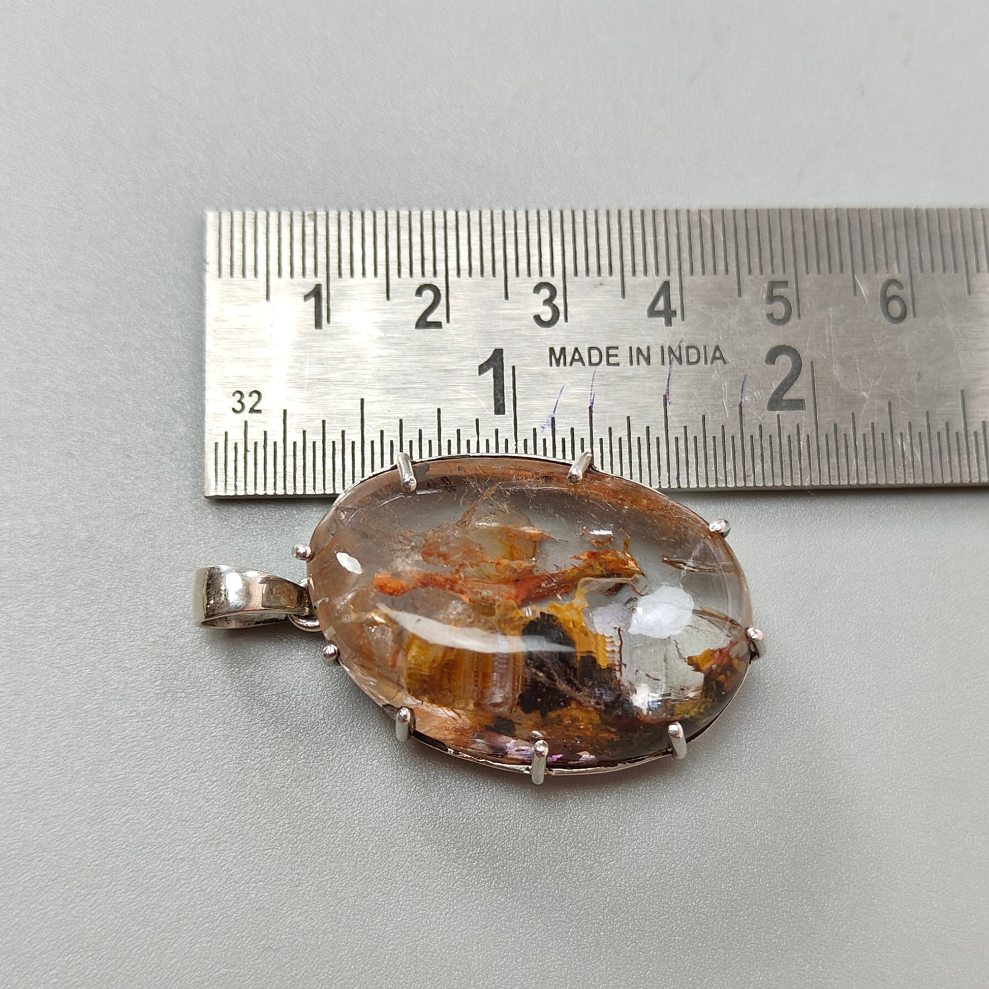 Pendent With Natural Stone