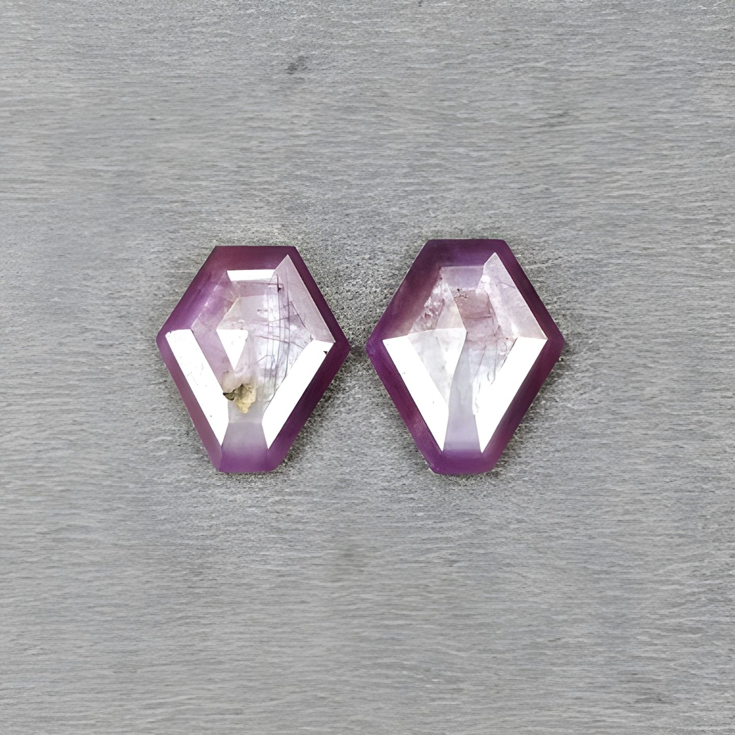 ياقوت للمجوهرات مقطوع الأوجه