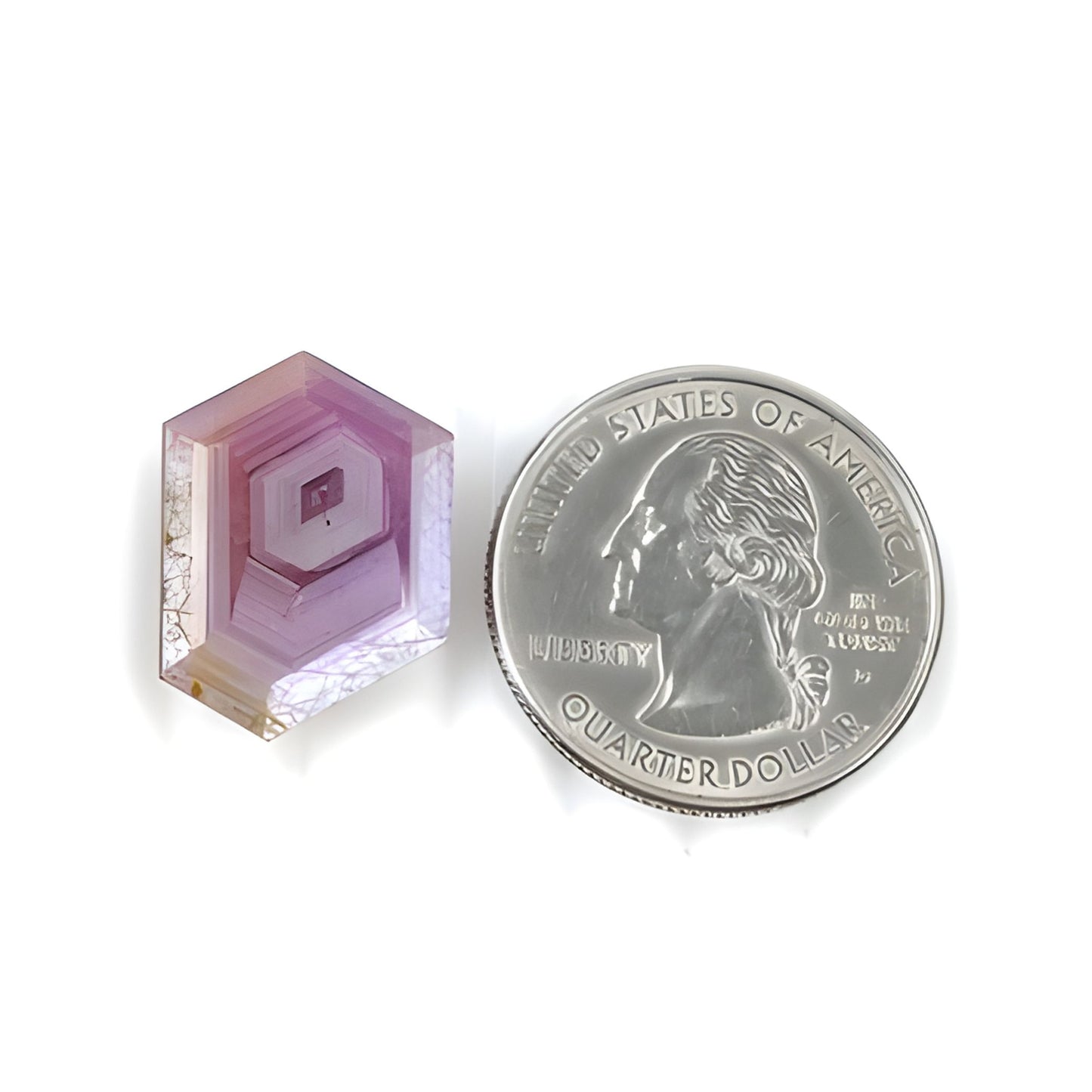 宝石用ファセットカットのサファイア