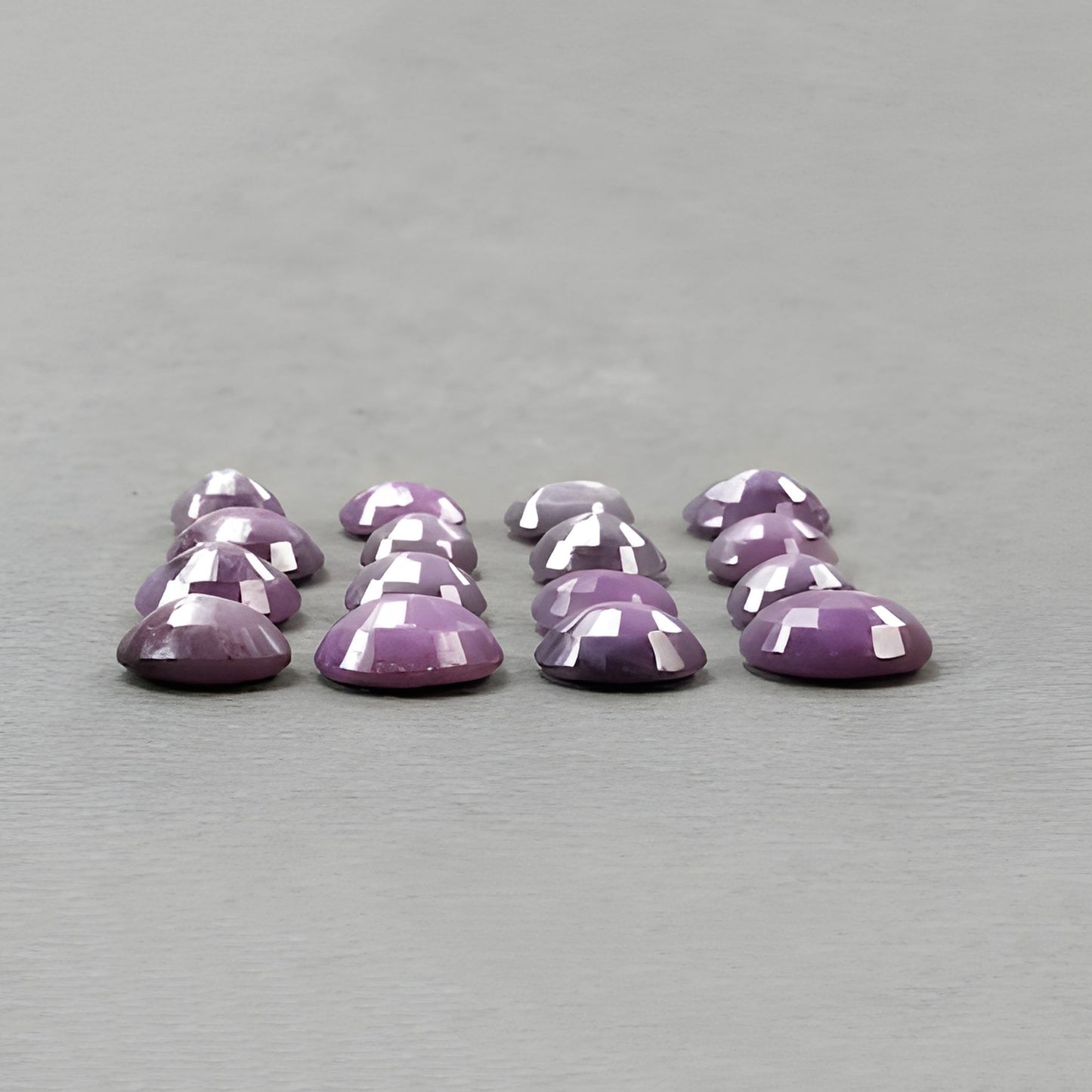 天然未经处理的宝石蓝宝石