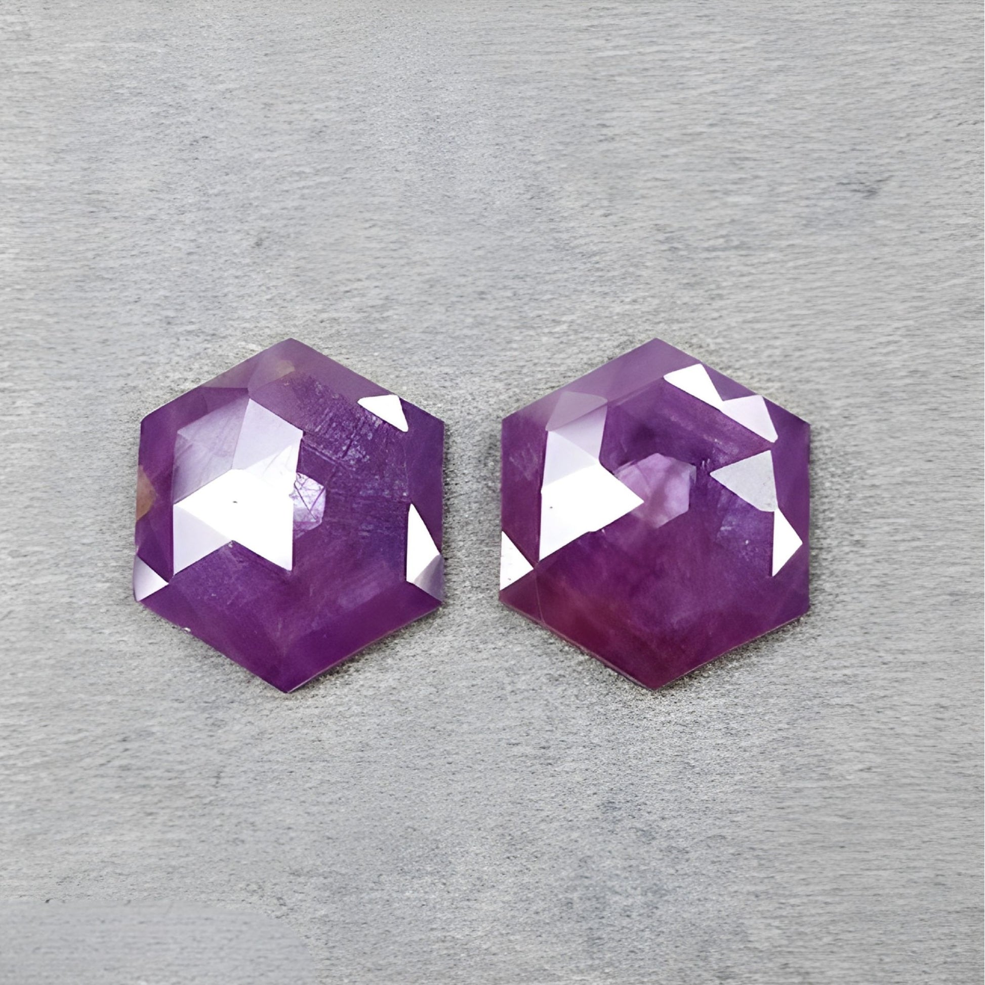 天然未処理の宝石ルビー