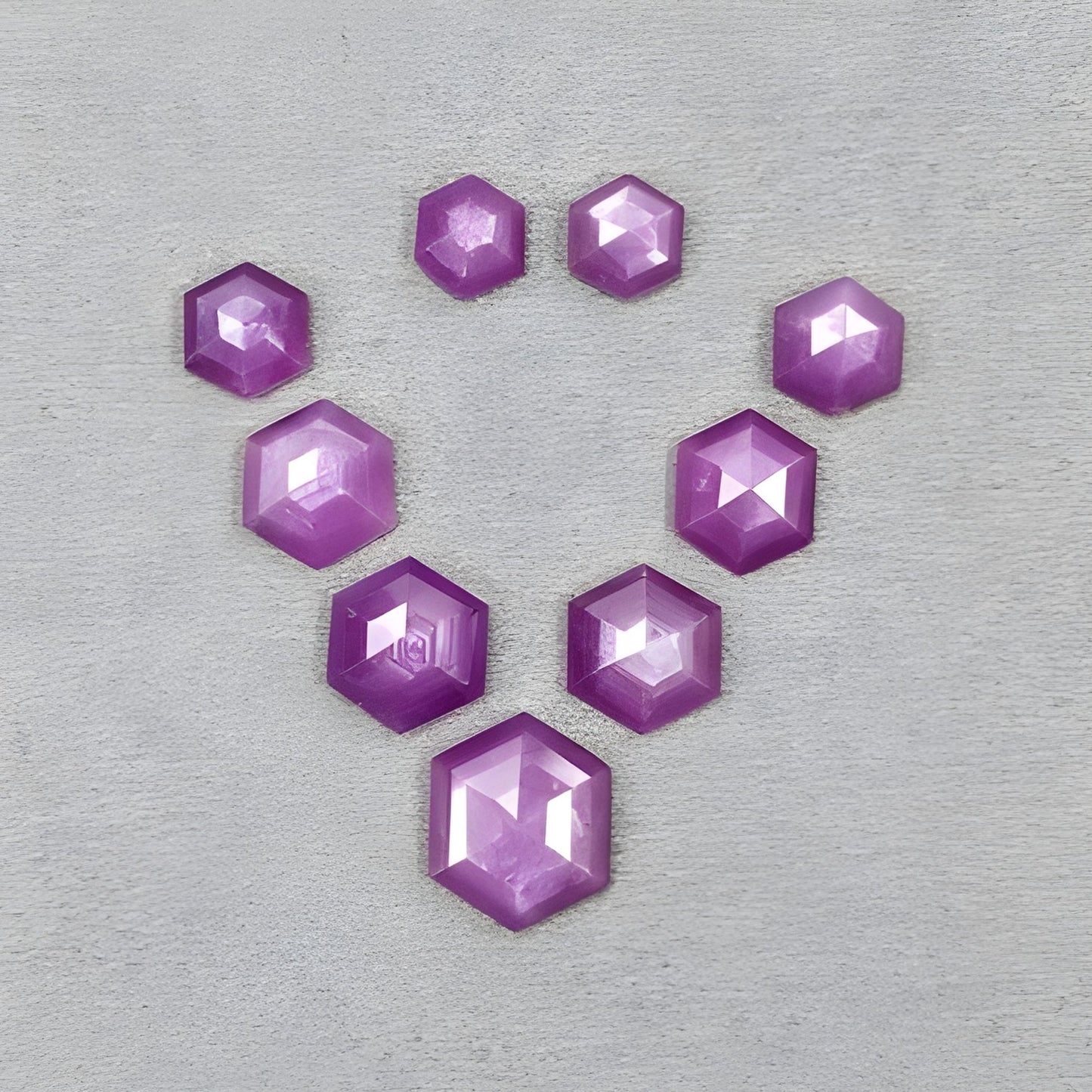 天然未処理の宝石ルビー