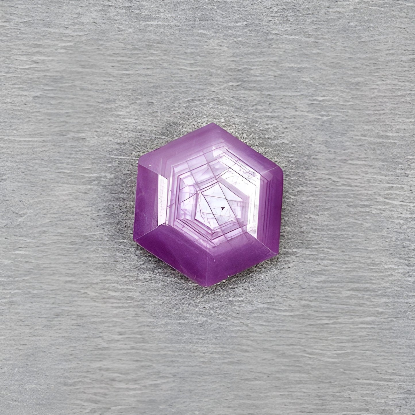 天然未经处理的宝石红宝石