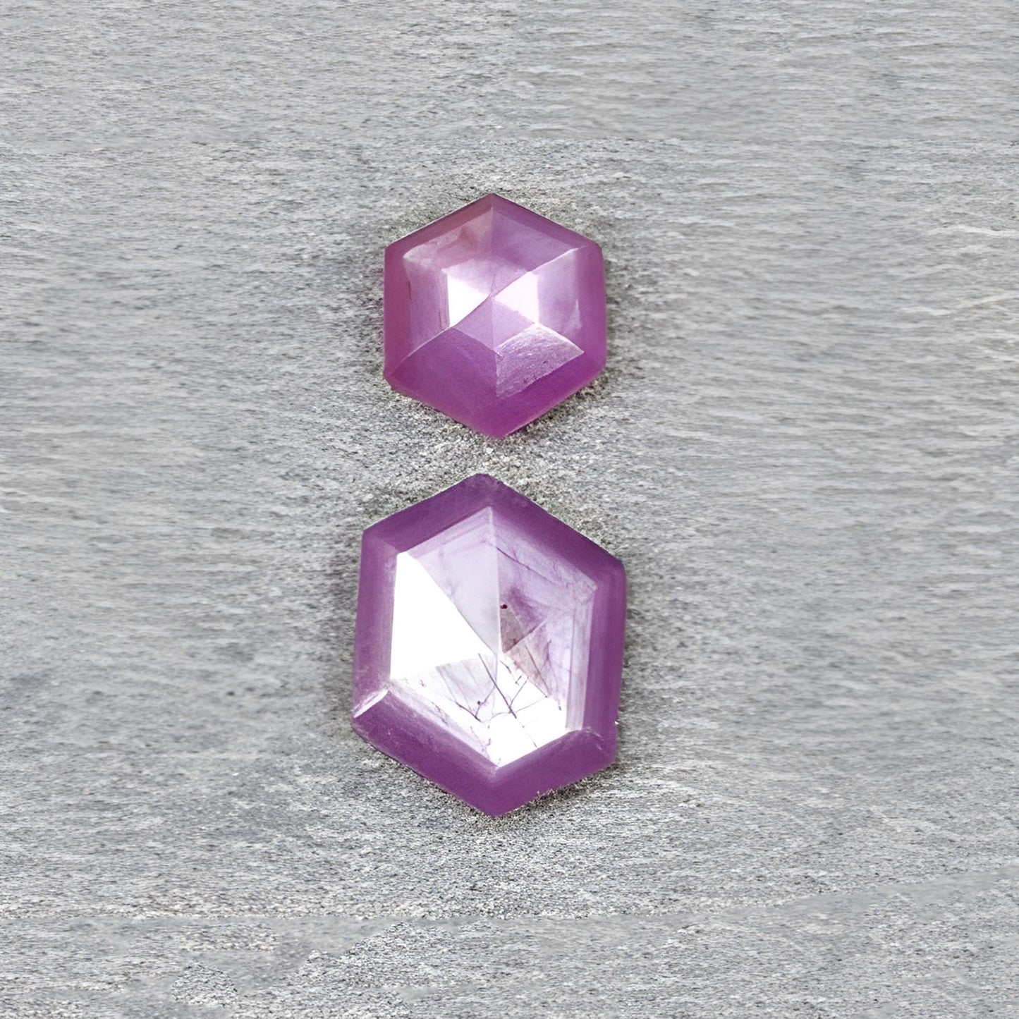 天然未经处理的宝石红宝石