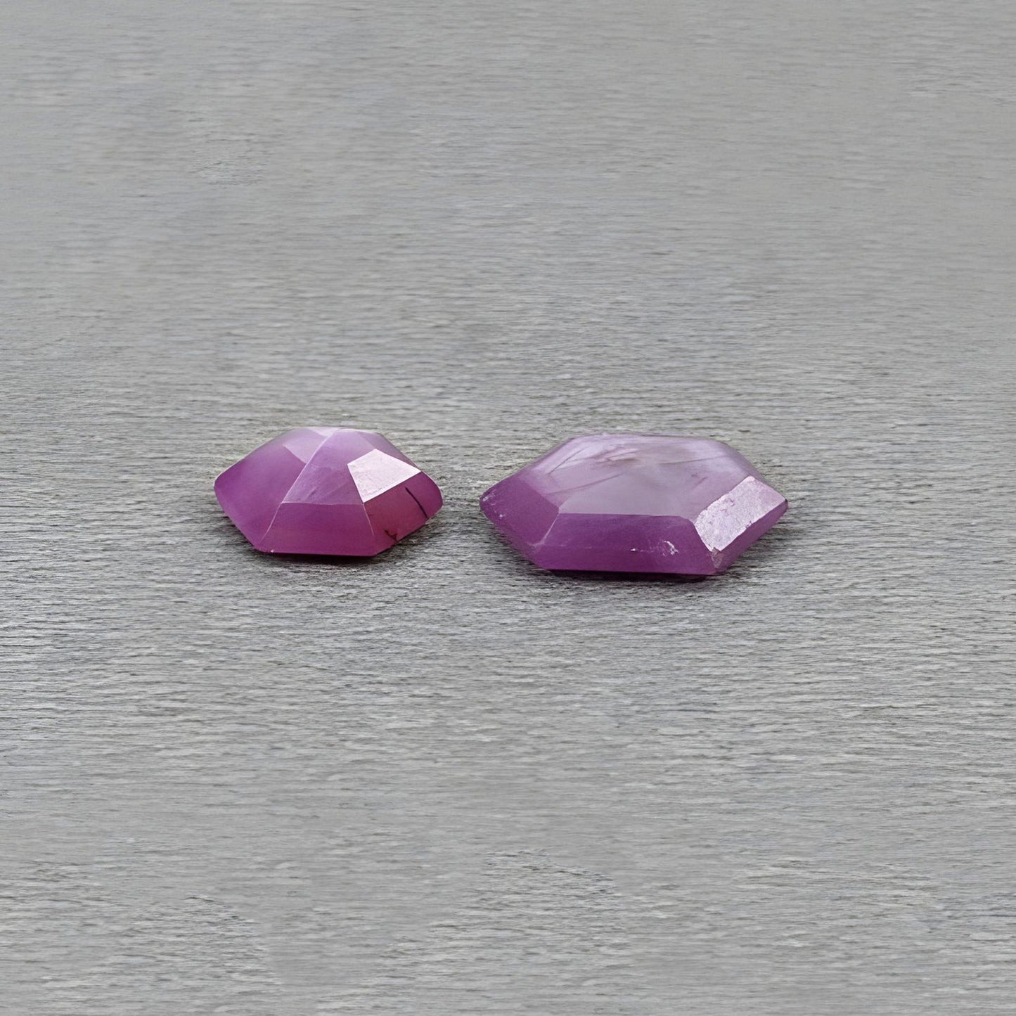 3.85cts Natural Untreated Raspberry Ruby Record Keeper Gemstone Faceted Cut Hexagon 2pcs