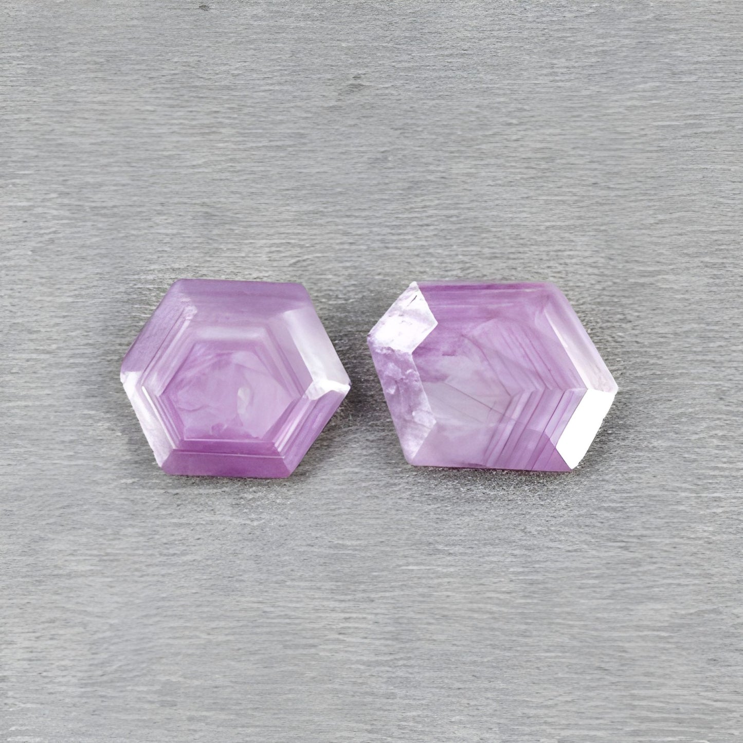 天然未经处理的宝石蓝宝石