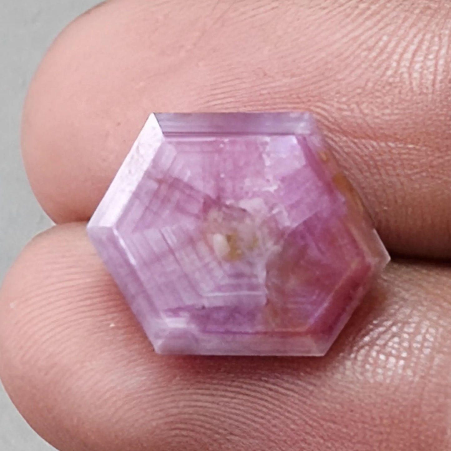 蓝宝石星形六边形刻面切割