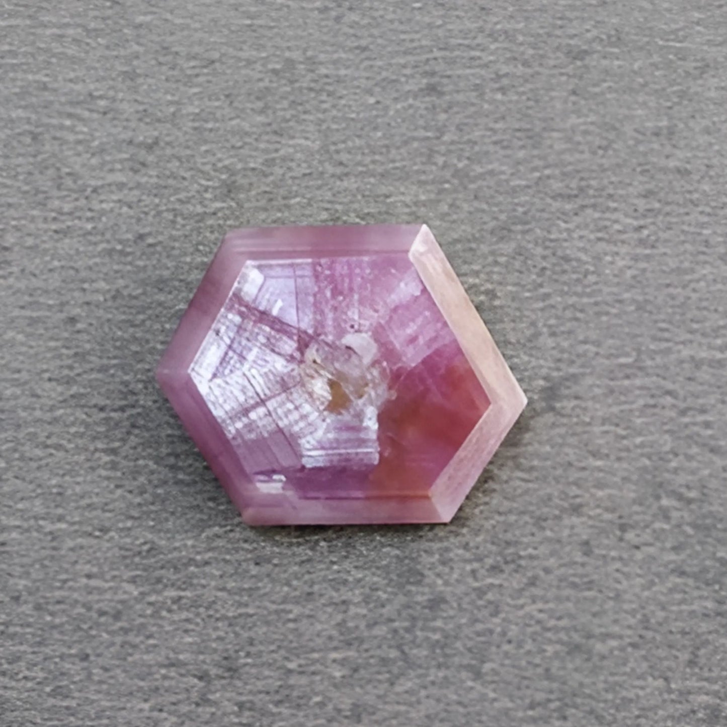 蓝宝石星形六边形刻面切割