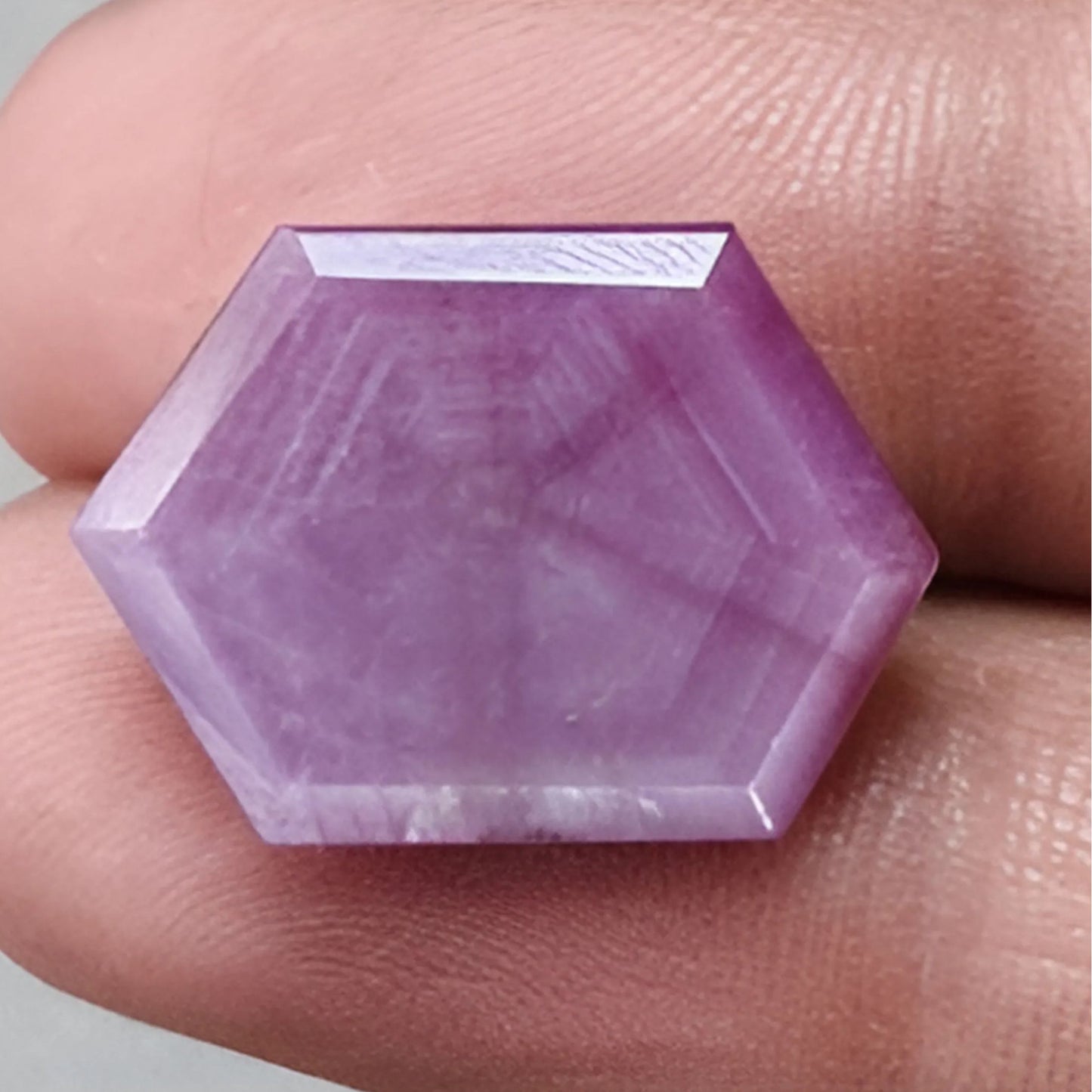 蓝宝石星形六边形刻面切割