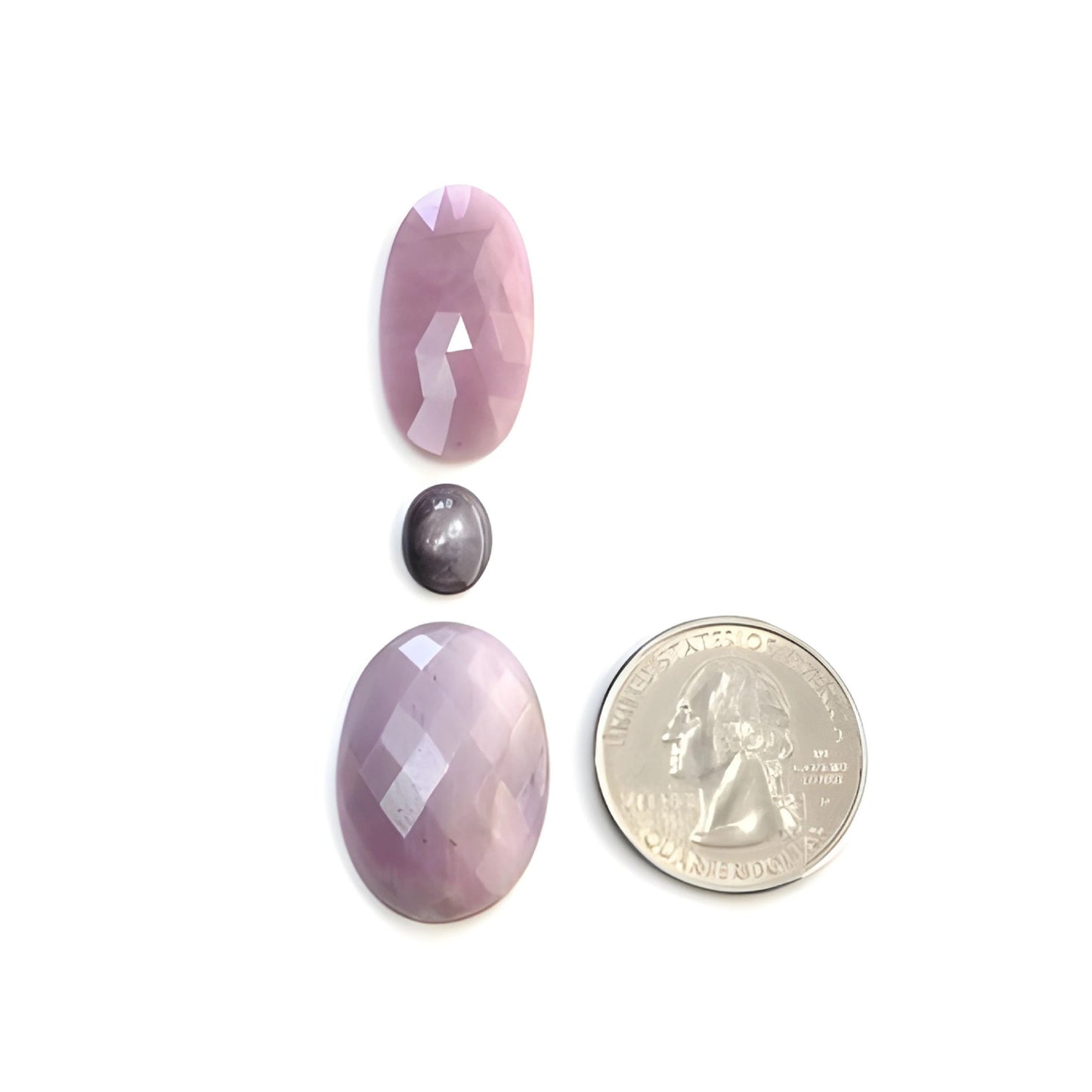 椭圆形粉红蓝宝石