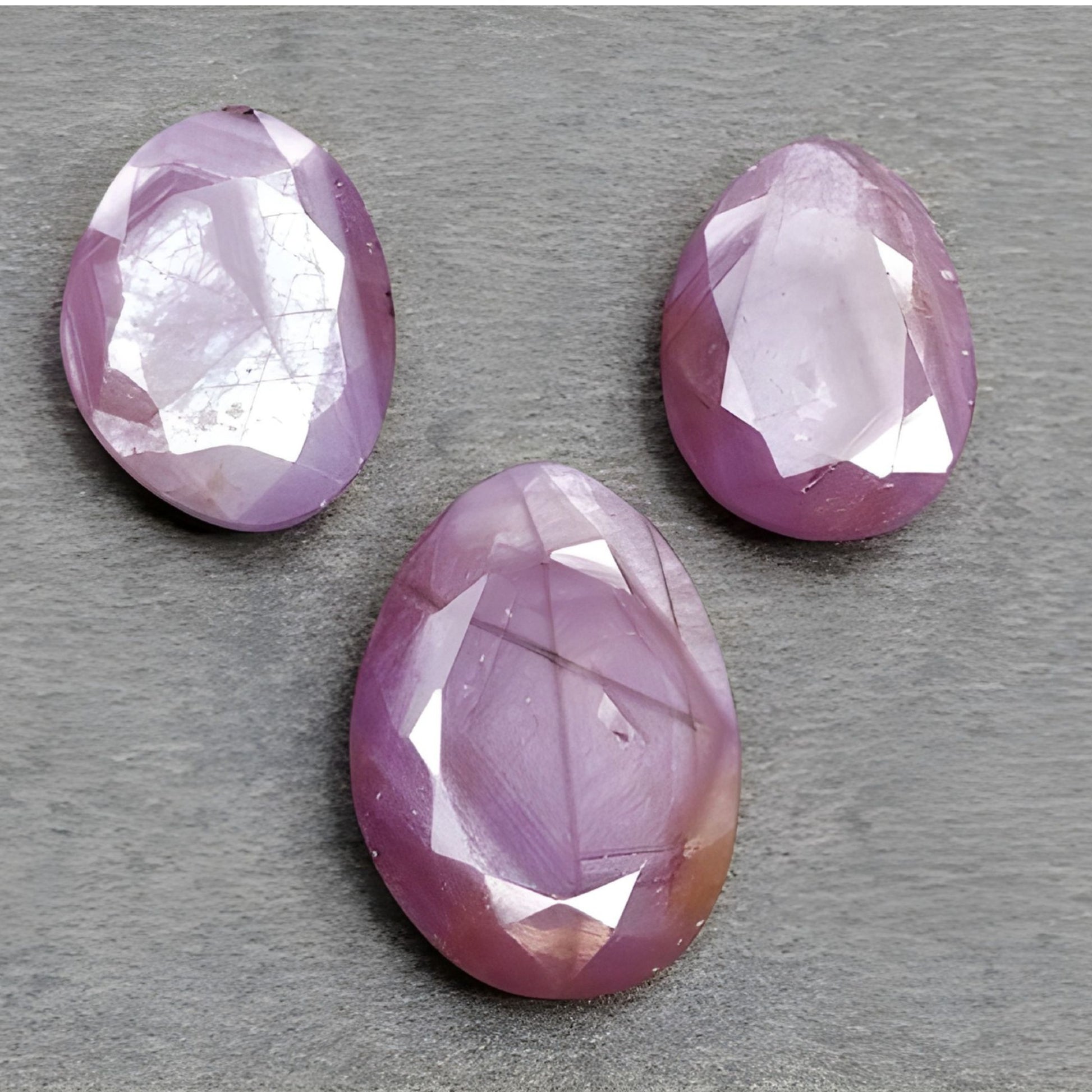 卵型ピンクサファイア