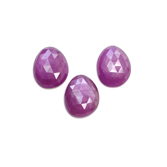 حجر الياقوت الكريم متعدد الأوجه