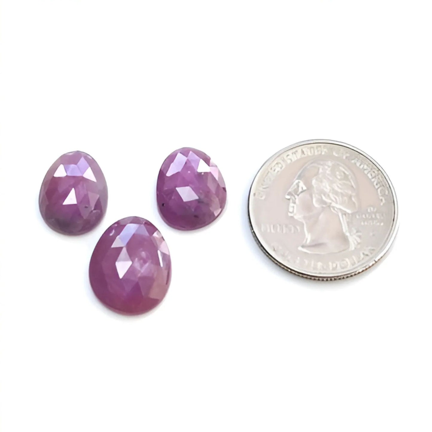 Saphir rose en forme d'œuf